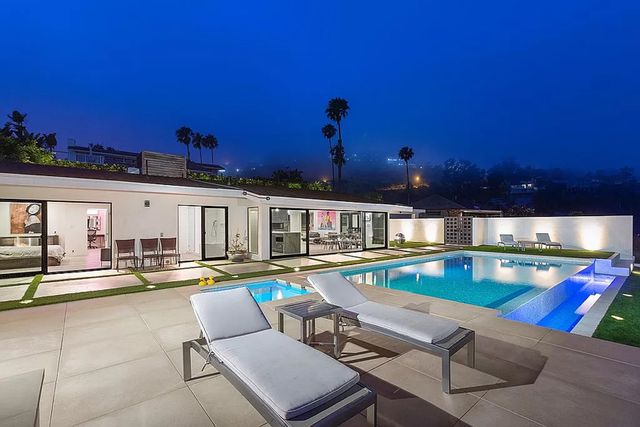 Featured photo from The Malibu Eighty