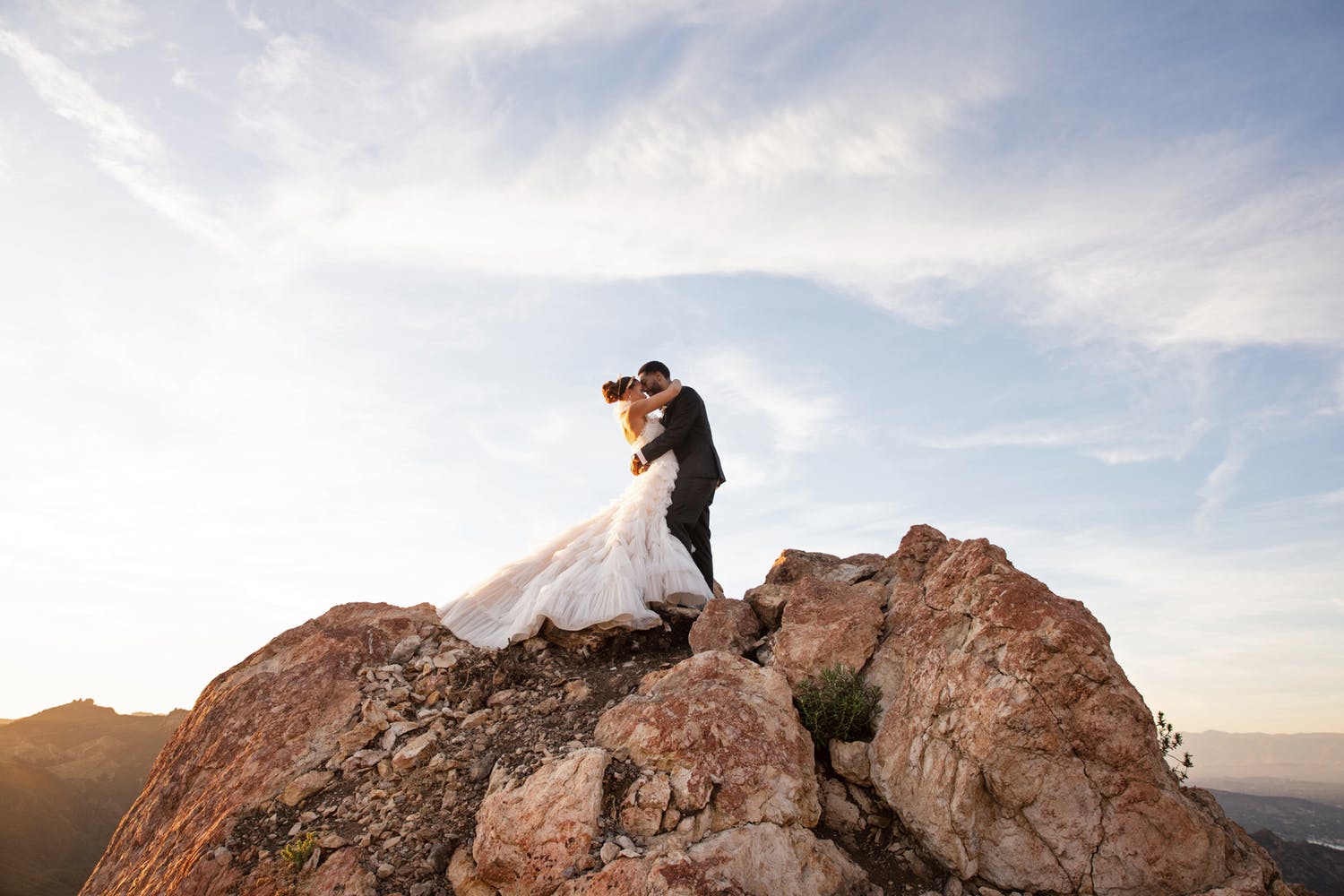 15 Los Angeles Wedding Photographers You Can Trust to Capture Your Big Day