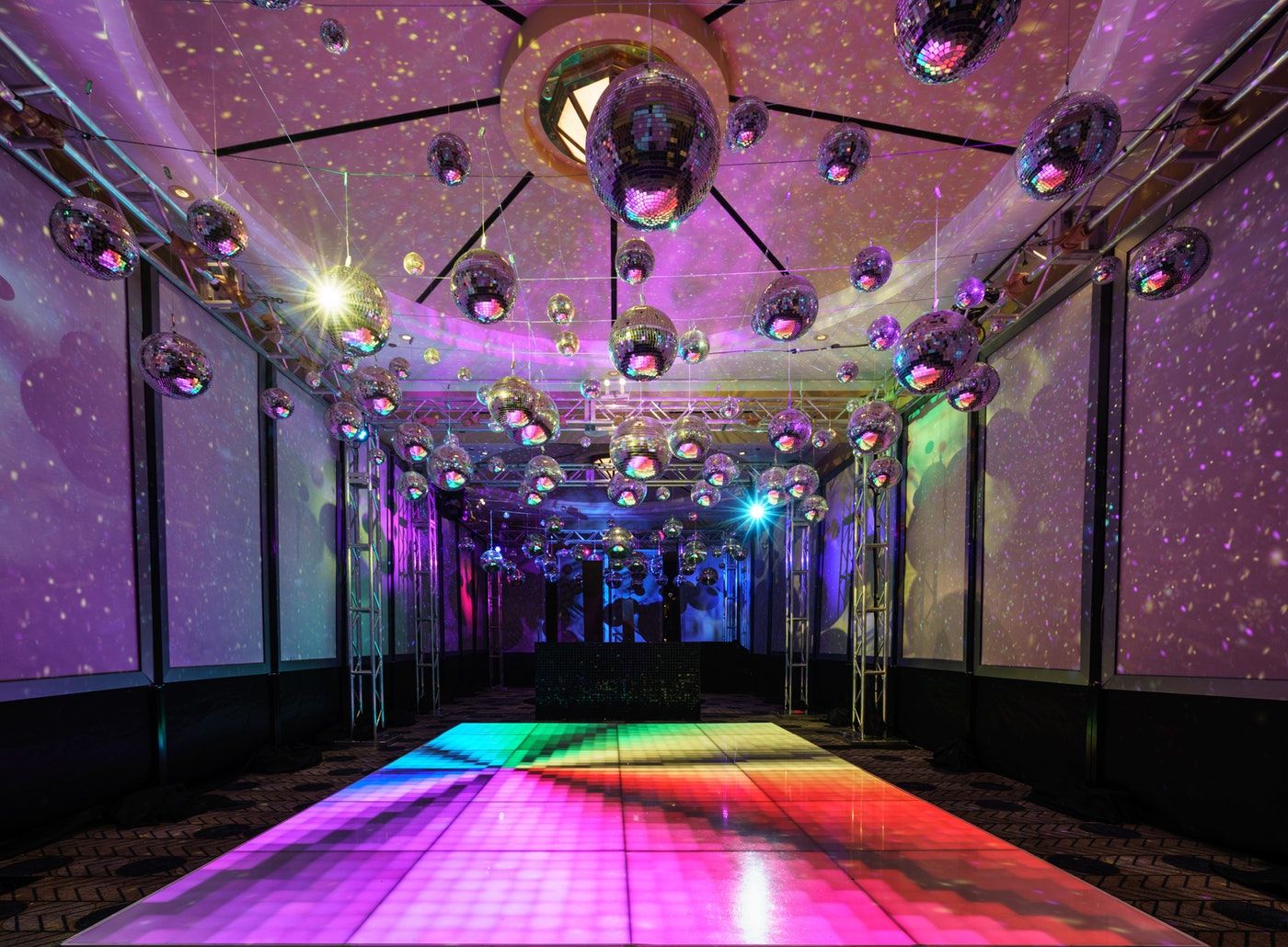 Add Sparkle to Every Event — Iridescent Décor is Here to Stay
