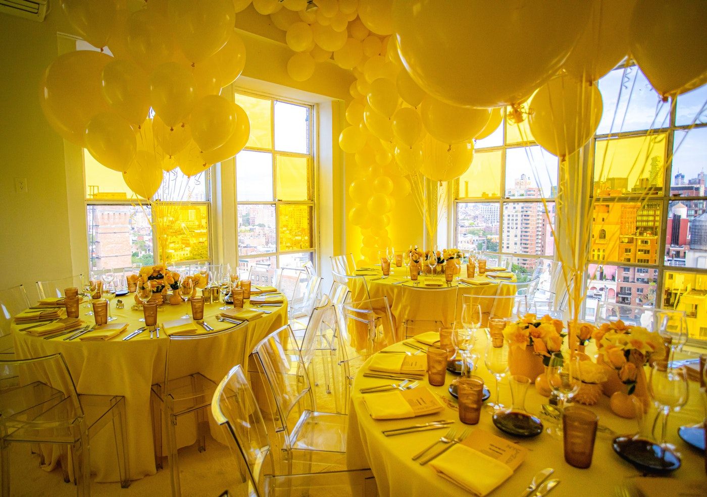 Reinvent the [Color] Wheel with These Monochromatic Party Themes