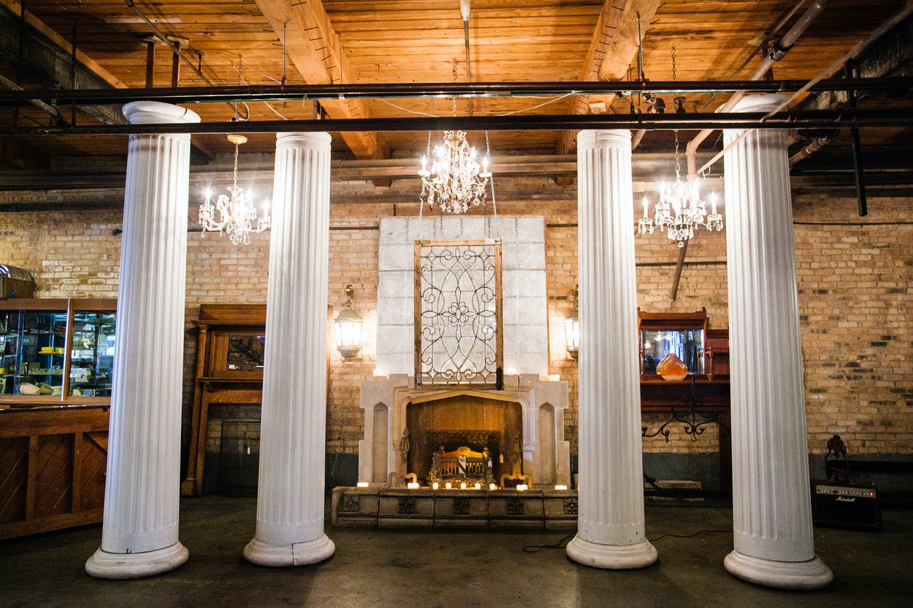 Chic Neutral Toned Wedding Event Space at Savage One in Chicago | PartySlate