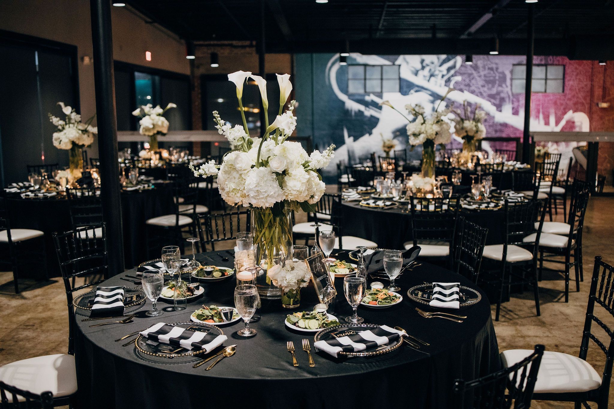 Modern Black and White Wedding Planned by Vanessa Hayward Events | PartySlate