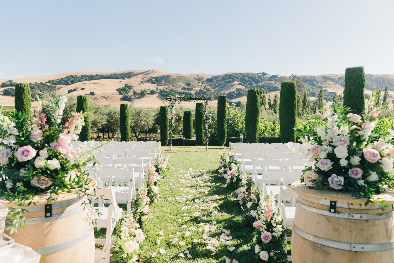 48 California Winery Wedding Venues That Wow With Views & Vines