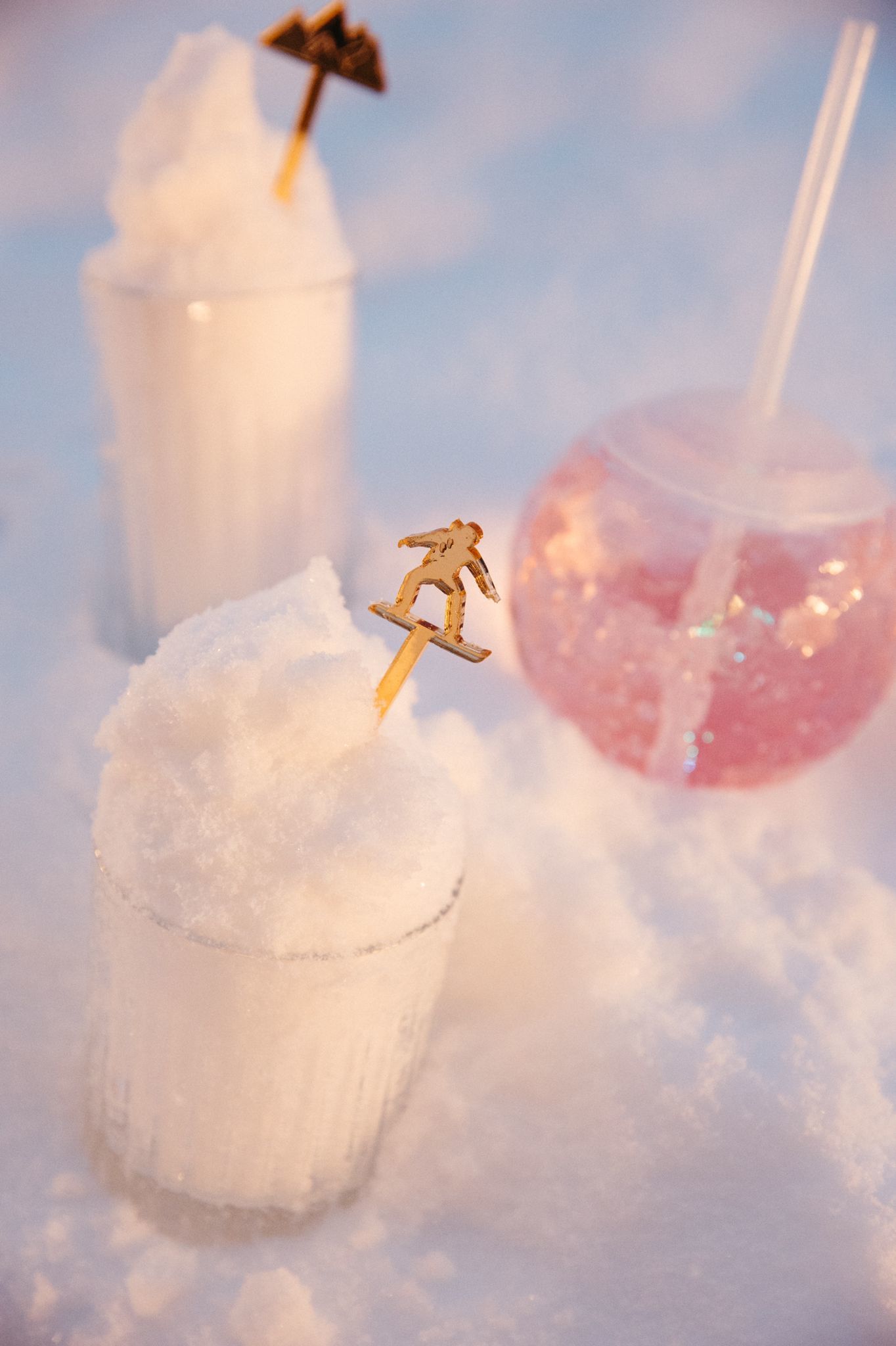 Snow slushies with a snowboarder drink stirrer | PartySlate