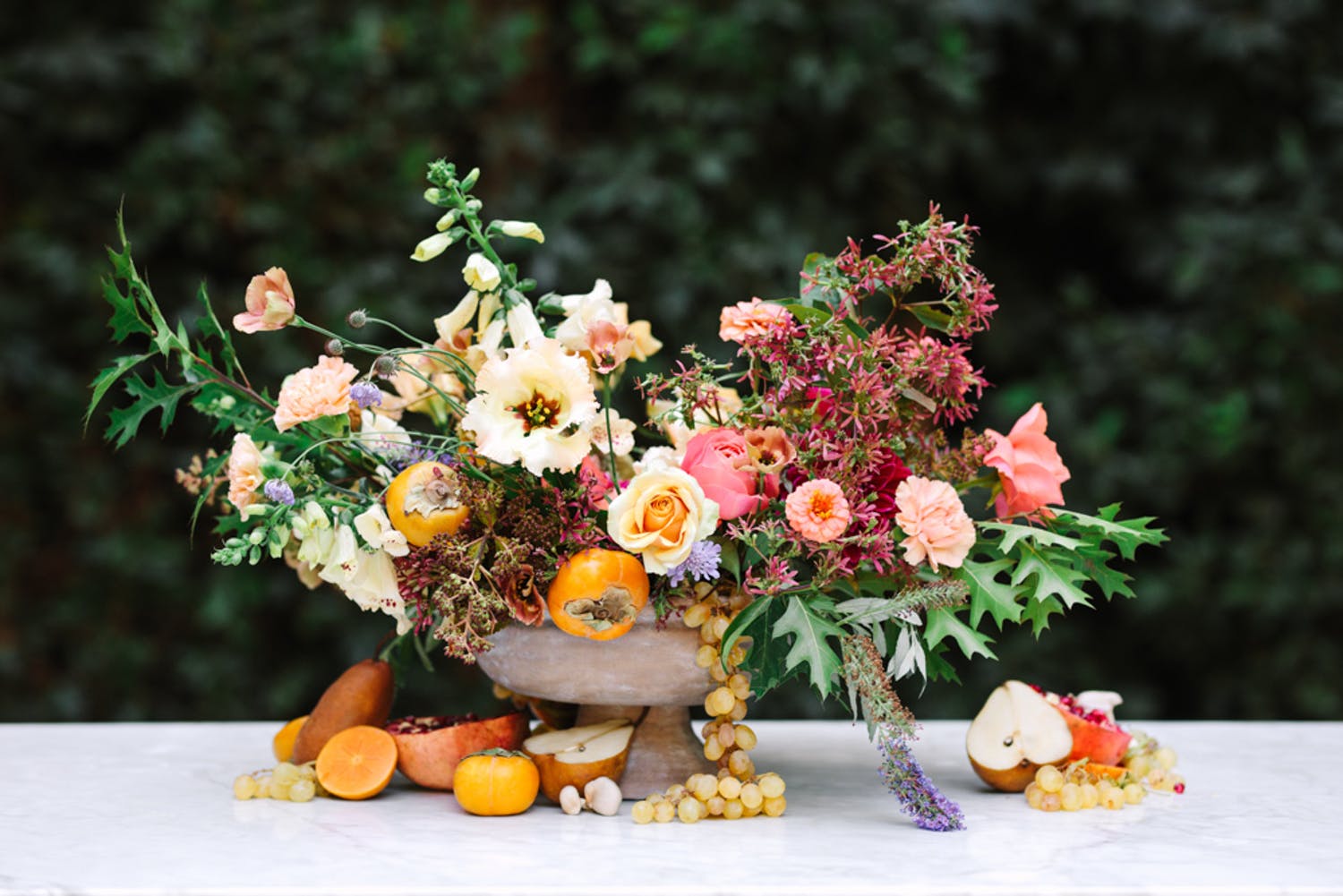 Our Favorite Tropical Wedding Centerpieces [Beach Optional] - PartySlate, image size:1500x1001
