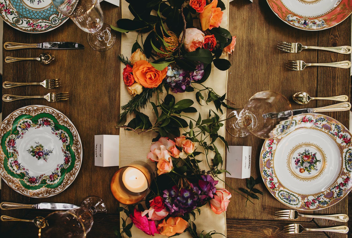 Fall garden wedding with floral chinaware | PartySlate