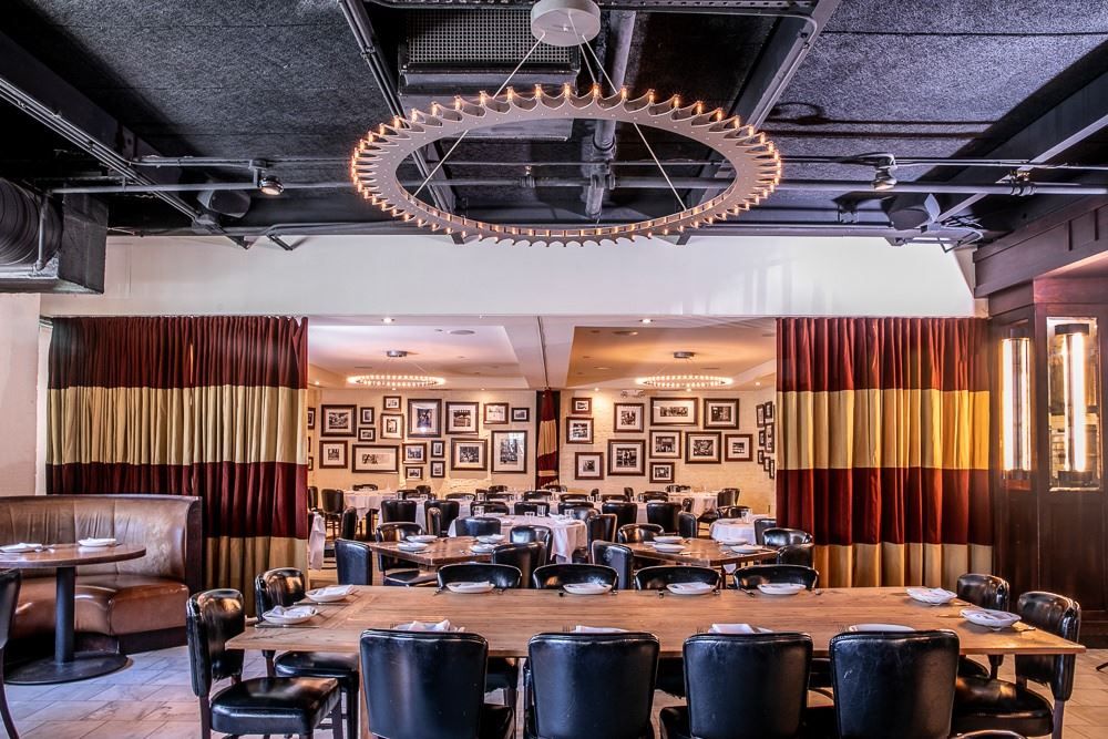 Ecco Midtown Atlanta restaurant with private dining rooms and curtains separating spaces | PartySlate