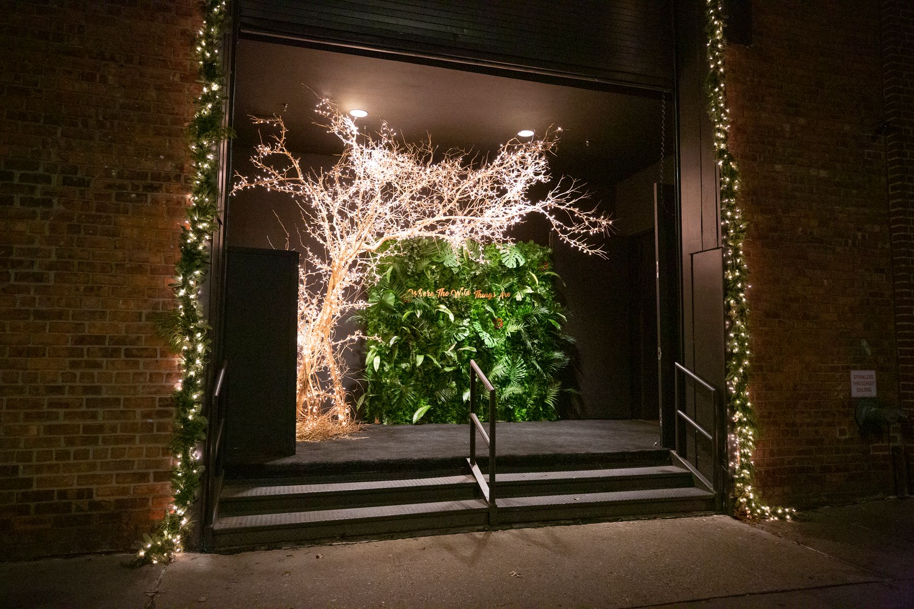 Edgy and Sophisticated 50th Birthday Celebration at Stephen Weiss Studios in New York City