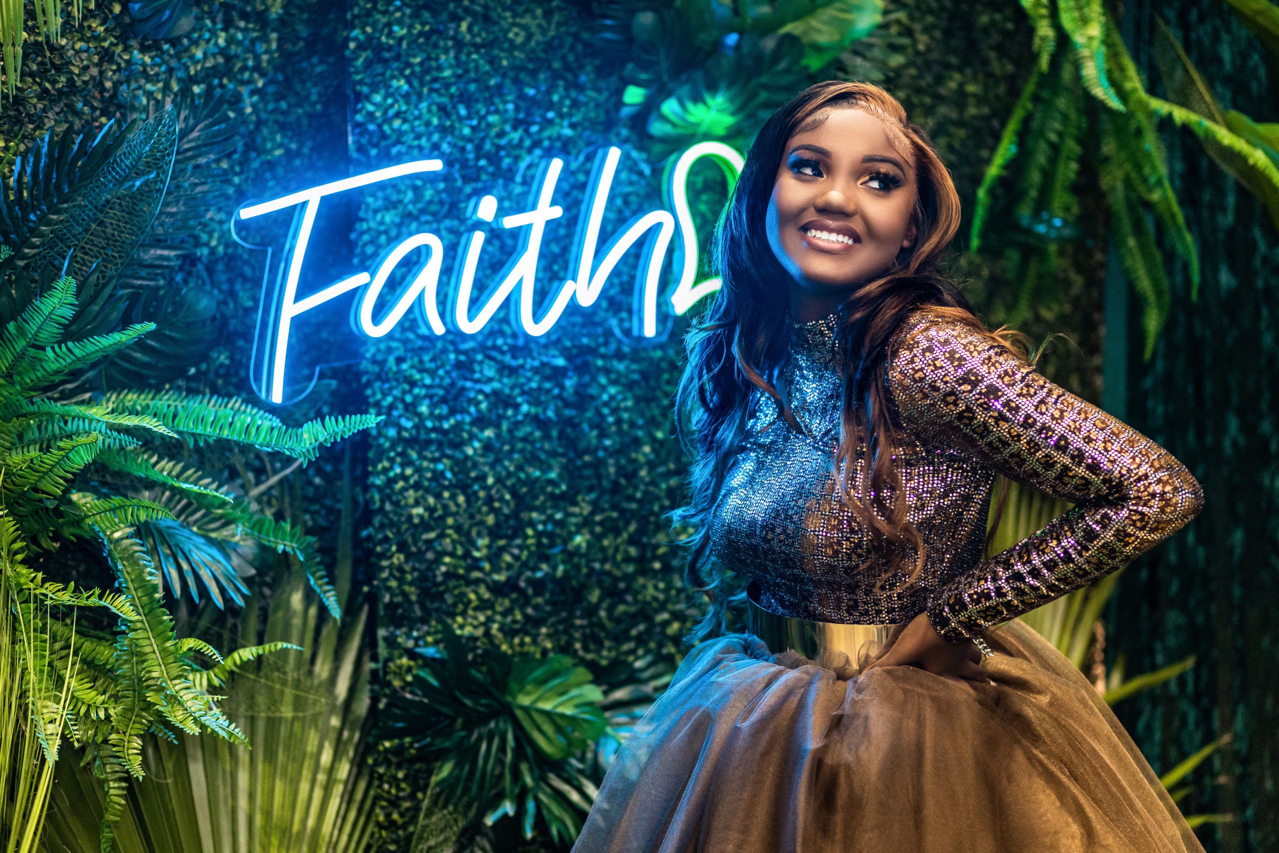 Birthday teen at safari jungled themed birthday party | PartySlate