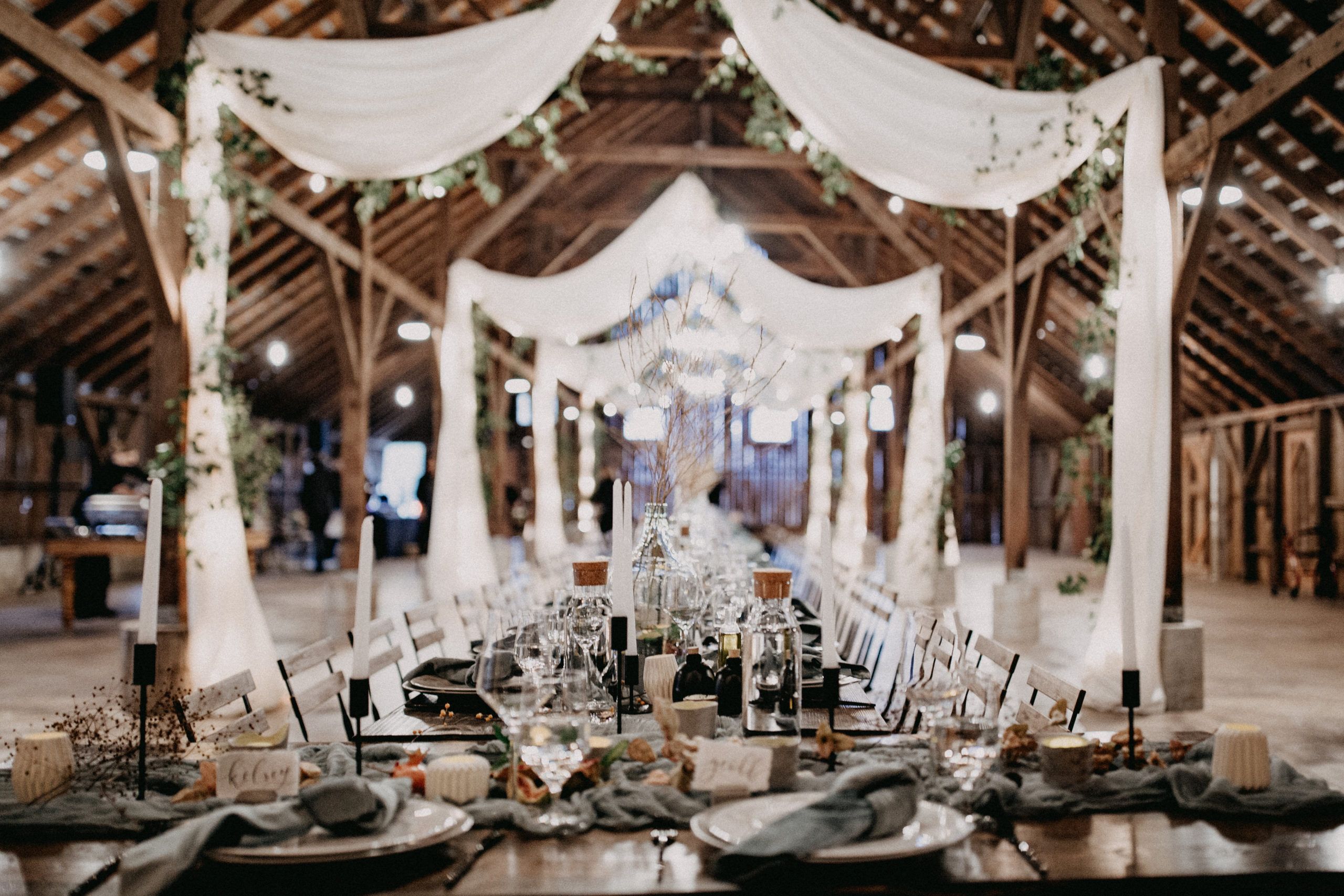 boho wedding in tomales california inside a barn | PartySlate