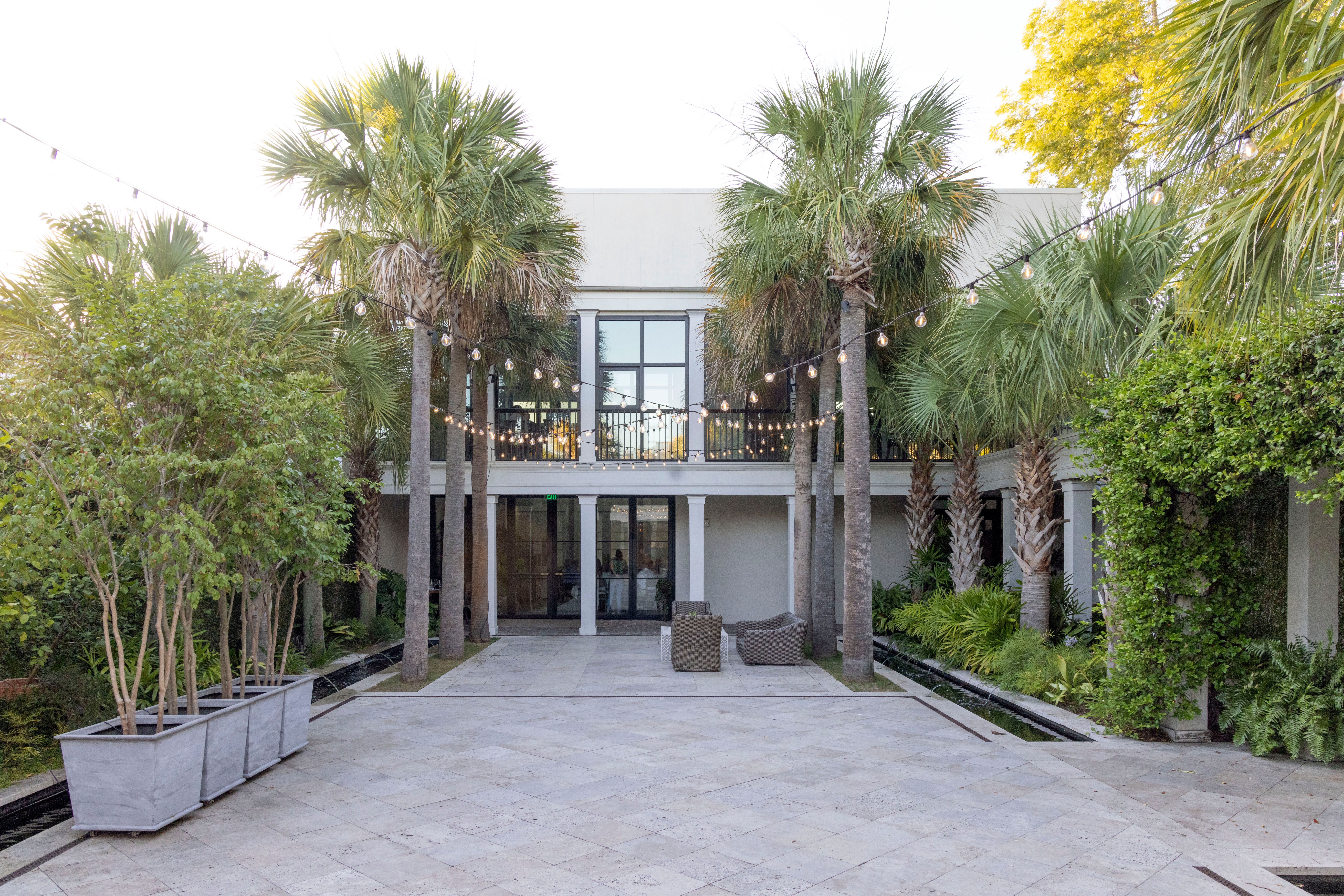 Courtyard at event venue in south carolina | PartySlate