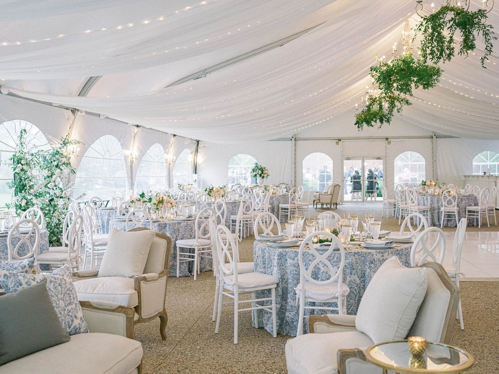 Charming Wedding at Misselwood in Beverly, Massachusetts