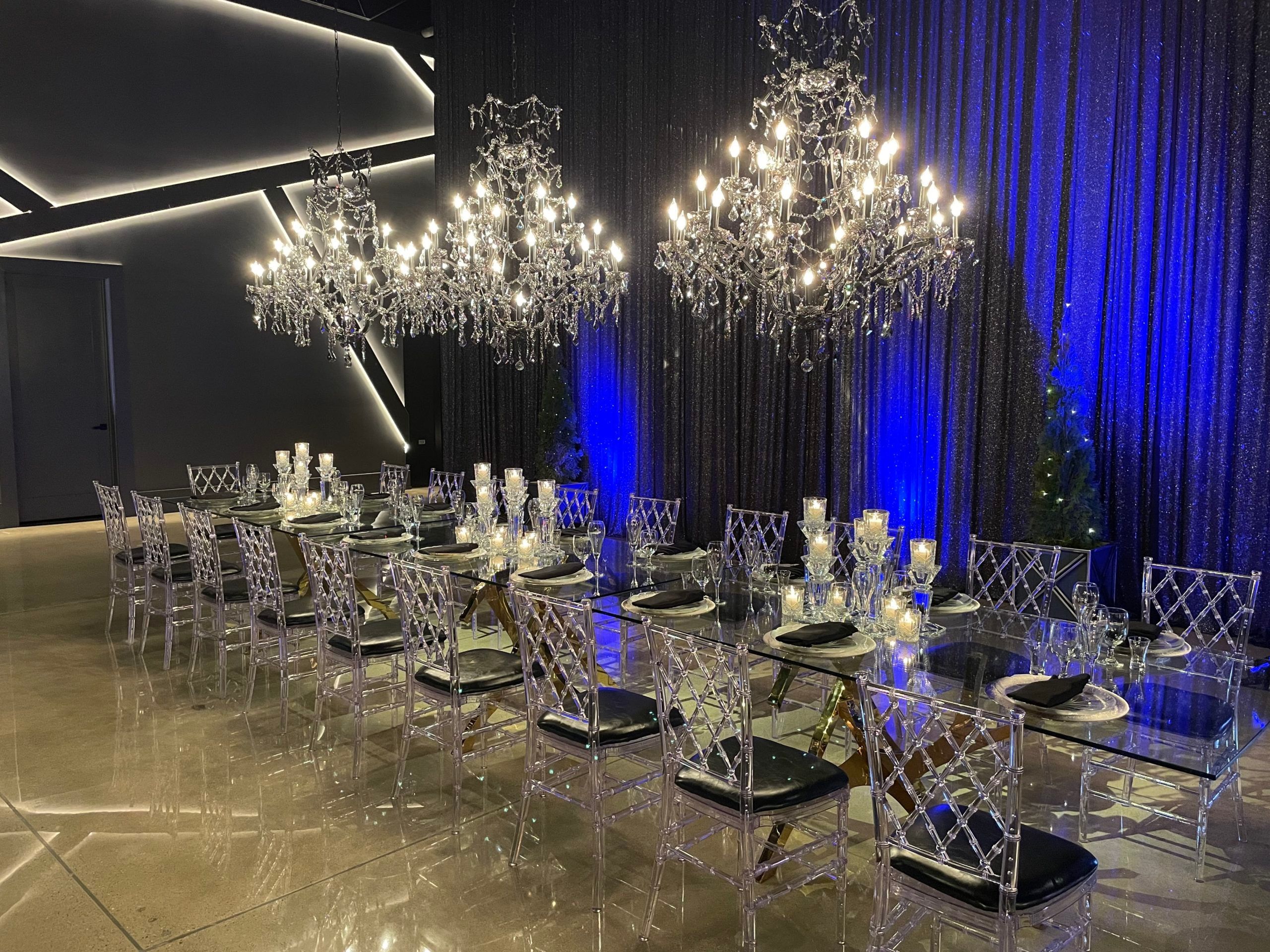 Modern New Years Eve Dinner Party at Canvas in Wheeling, Illinois