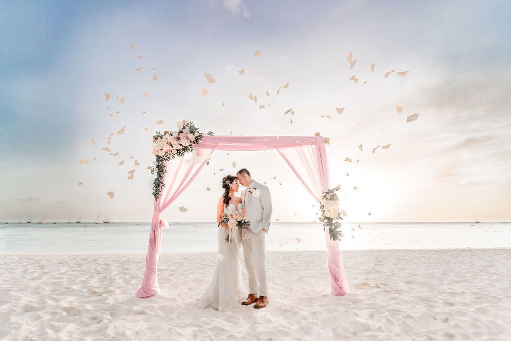 stunning destination wedding at Aruba Marriott Resort & Stellaris Casino | PartySlate