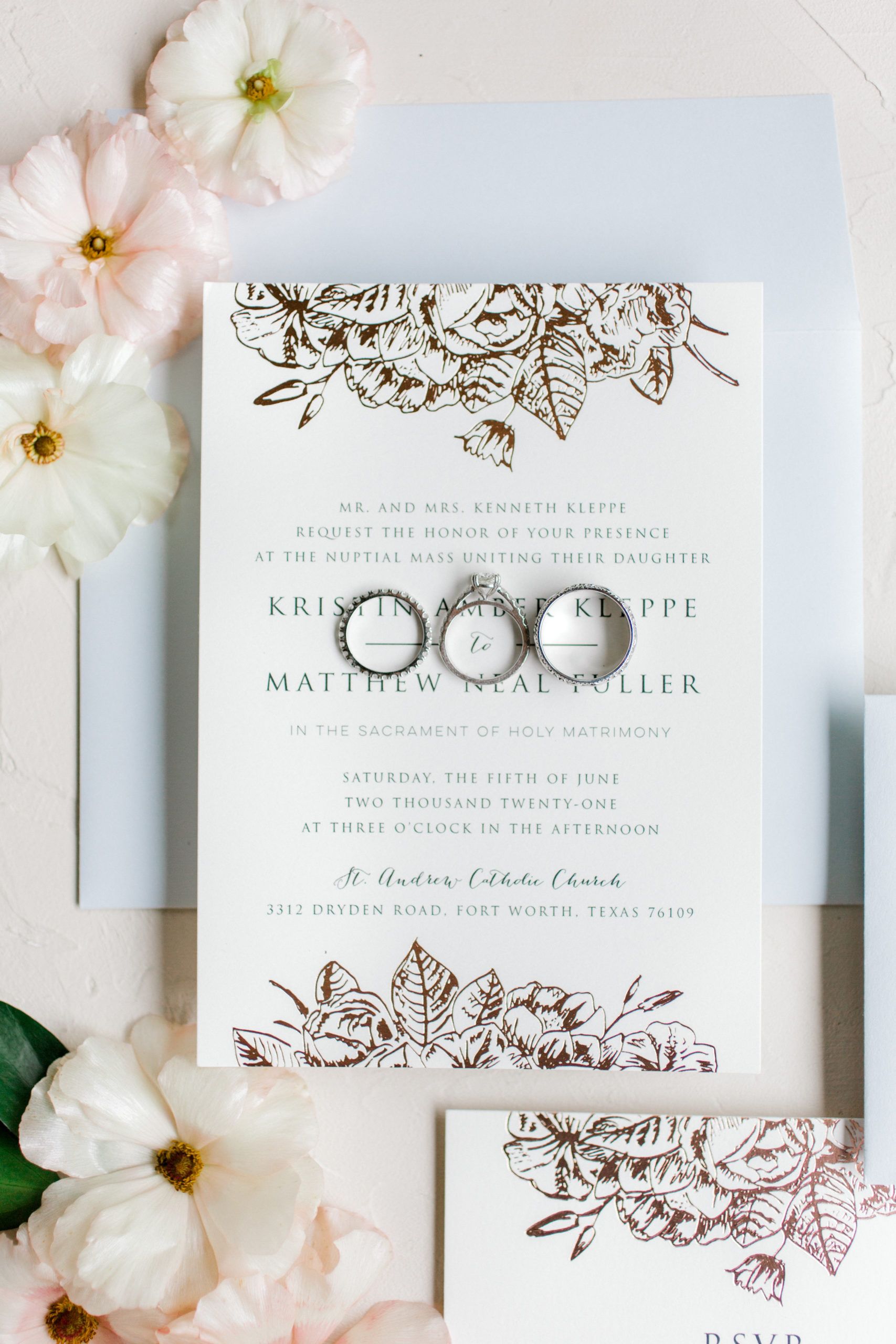 Elegant Wedding at Century Hall in Fort Worth, Texas | PartySlate