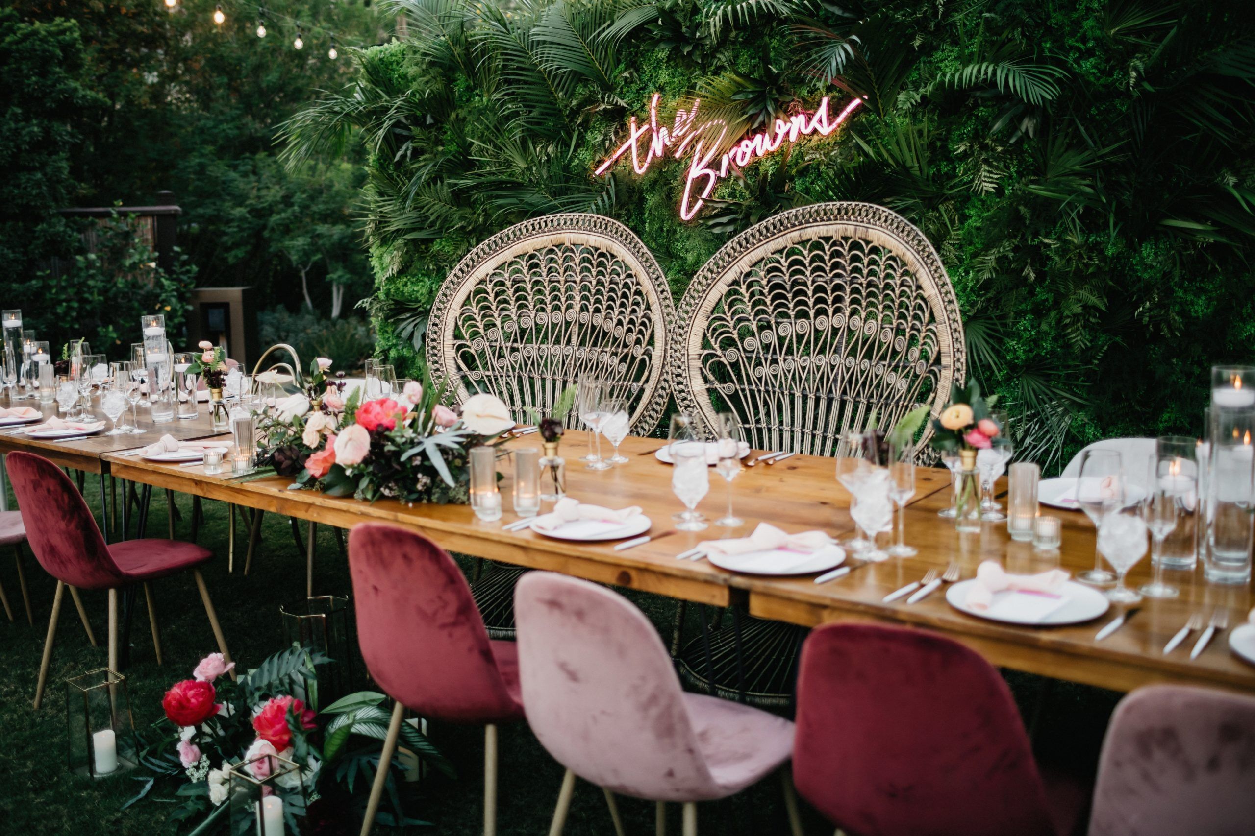 Wedding Chairs Pull Your Whole Look Together — See Our Guide by Style -  PartySlate