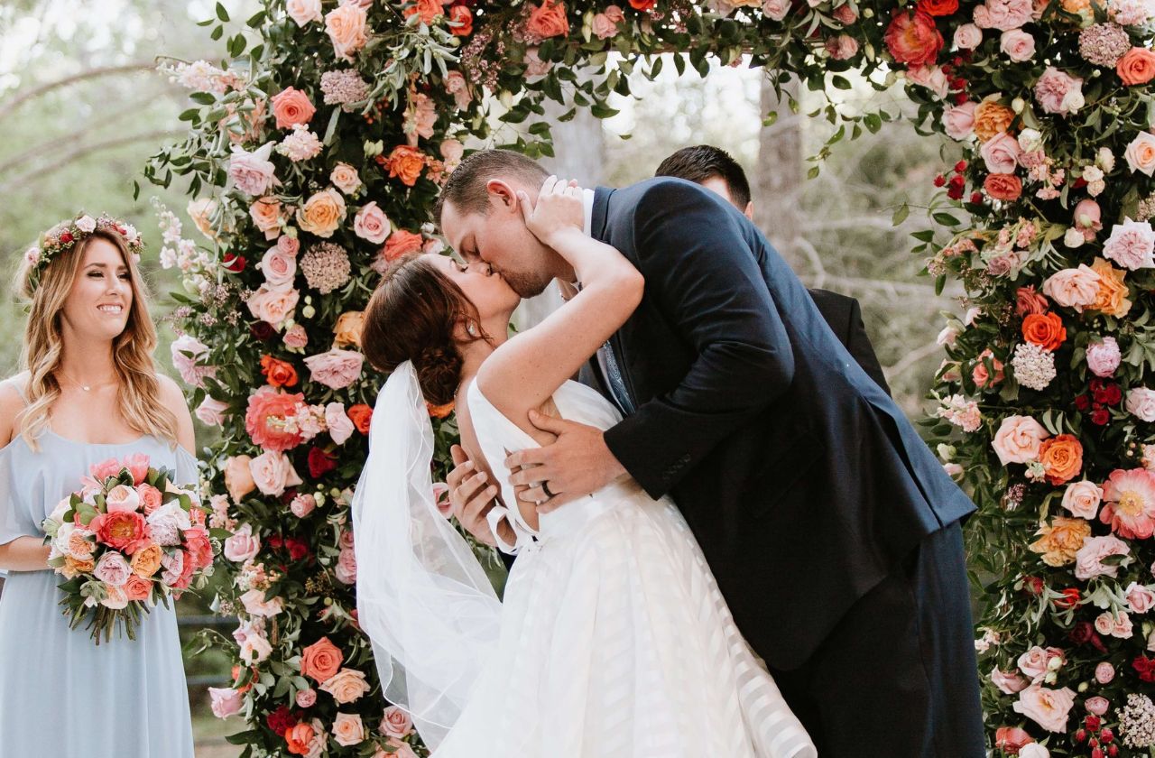 Colorful Wedding at the Fort Worth Zoo | PartySlate