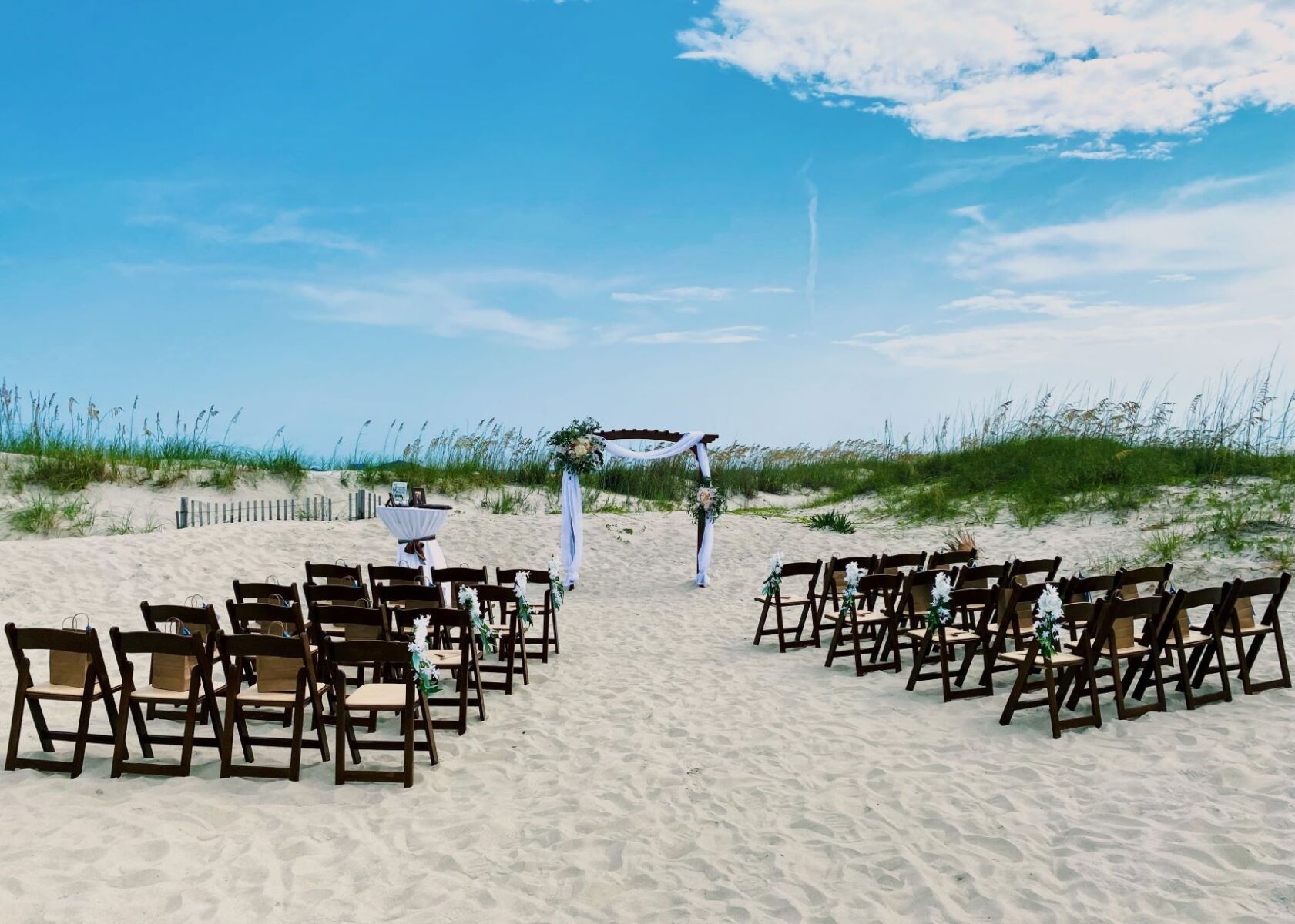 Hilton Head Island Beach & Tennis Resort wedding on the beach | PartySlate