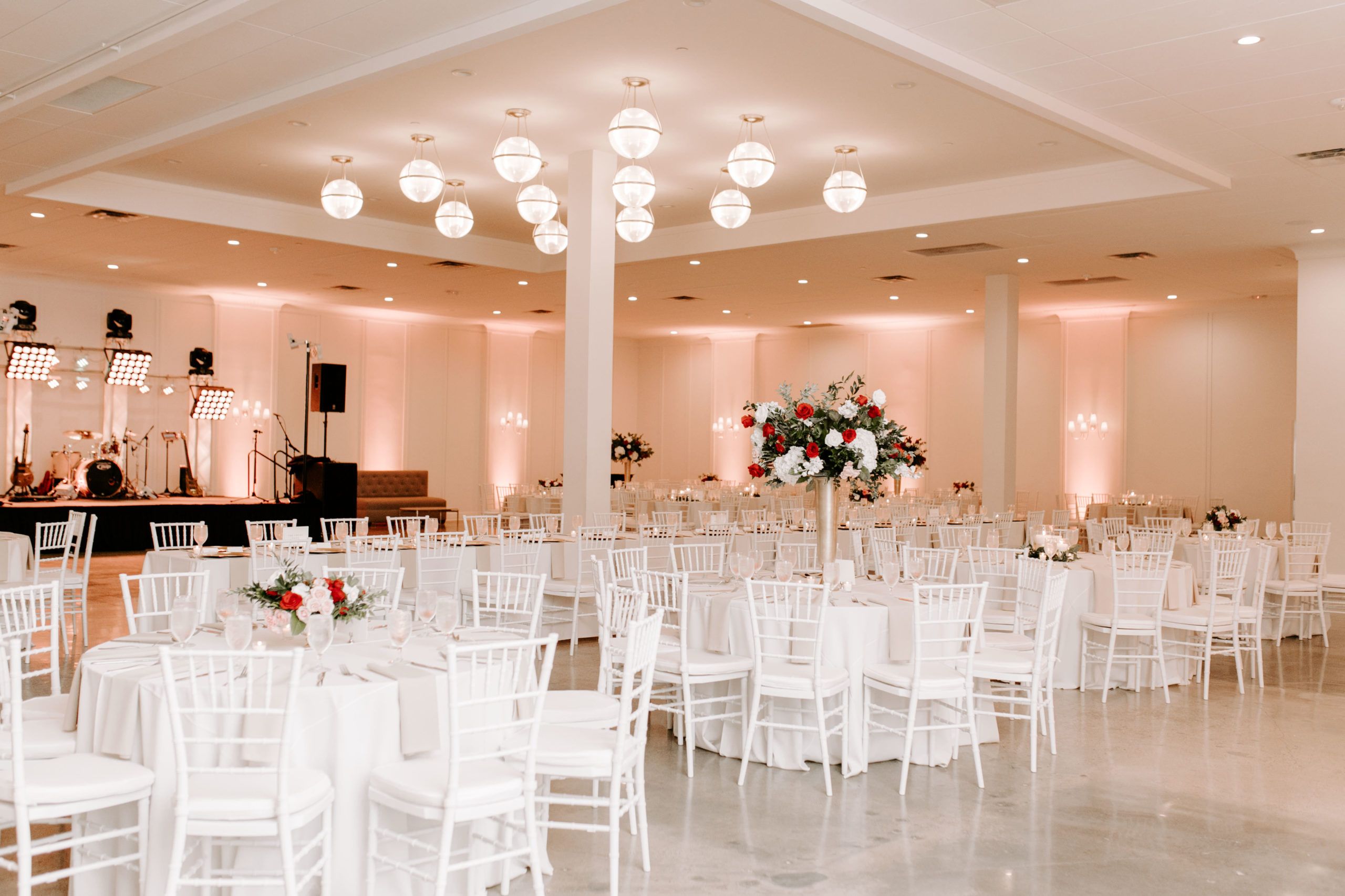 Elegant Red & White Wedding at The Hall on Dragon in Dallas, TX | PartySlate