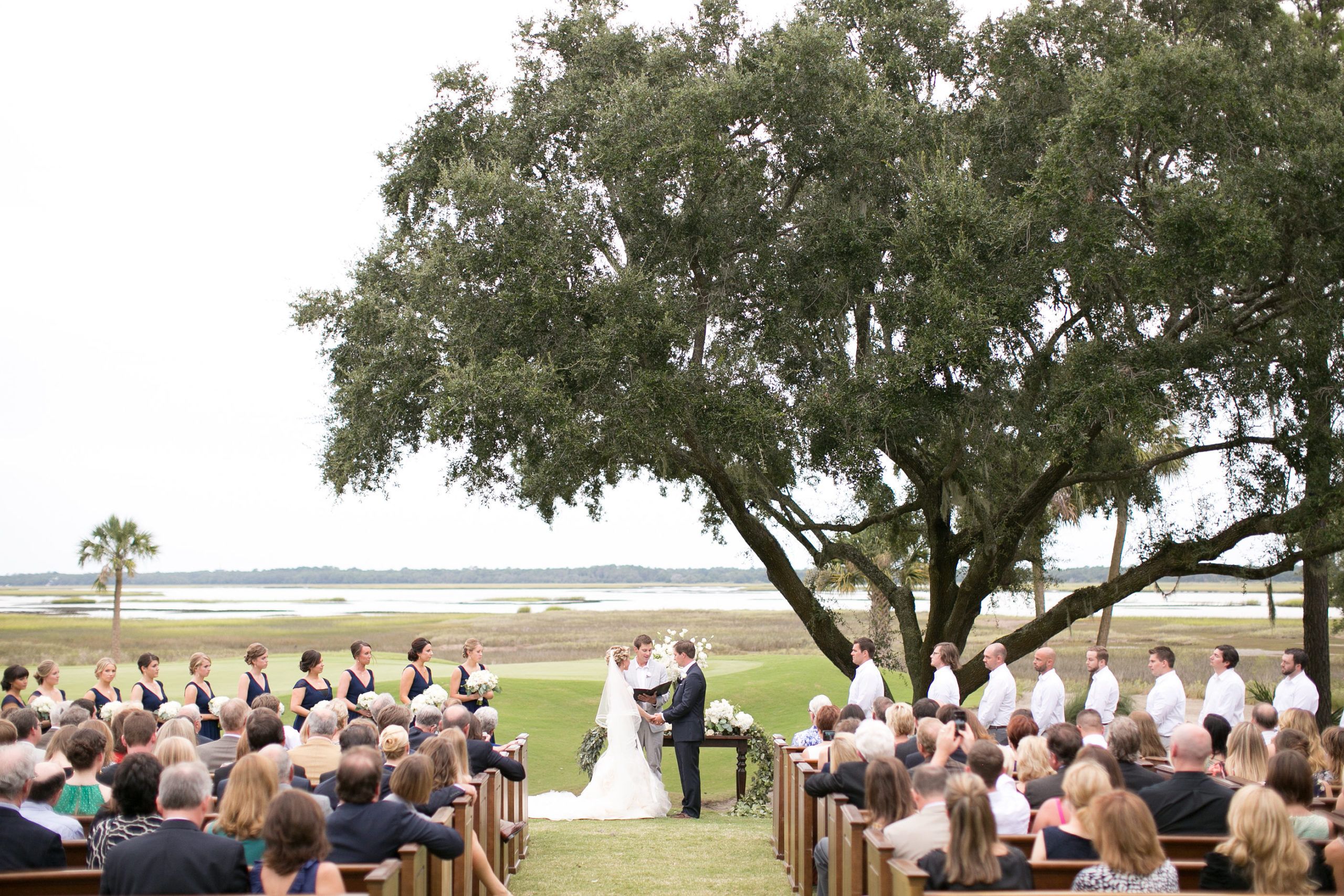 A FALL ISLAND WEDDING AT THE RIVER COURSE ON KIAWAH ISLAND, SOUTH CAROLINA | PartySlate