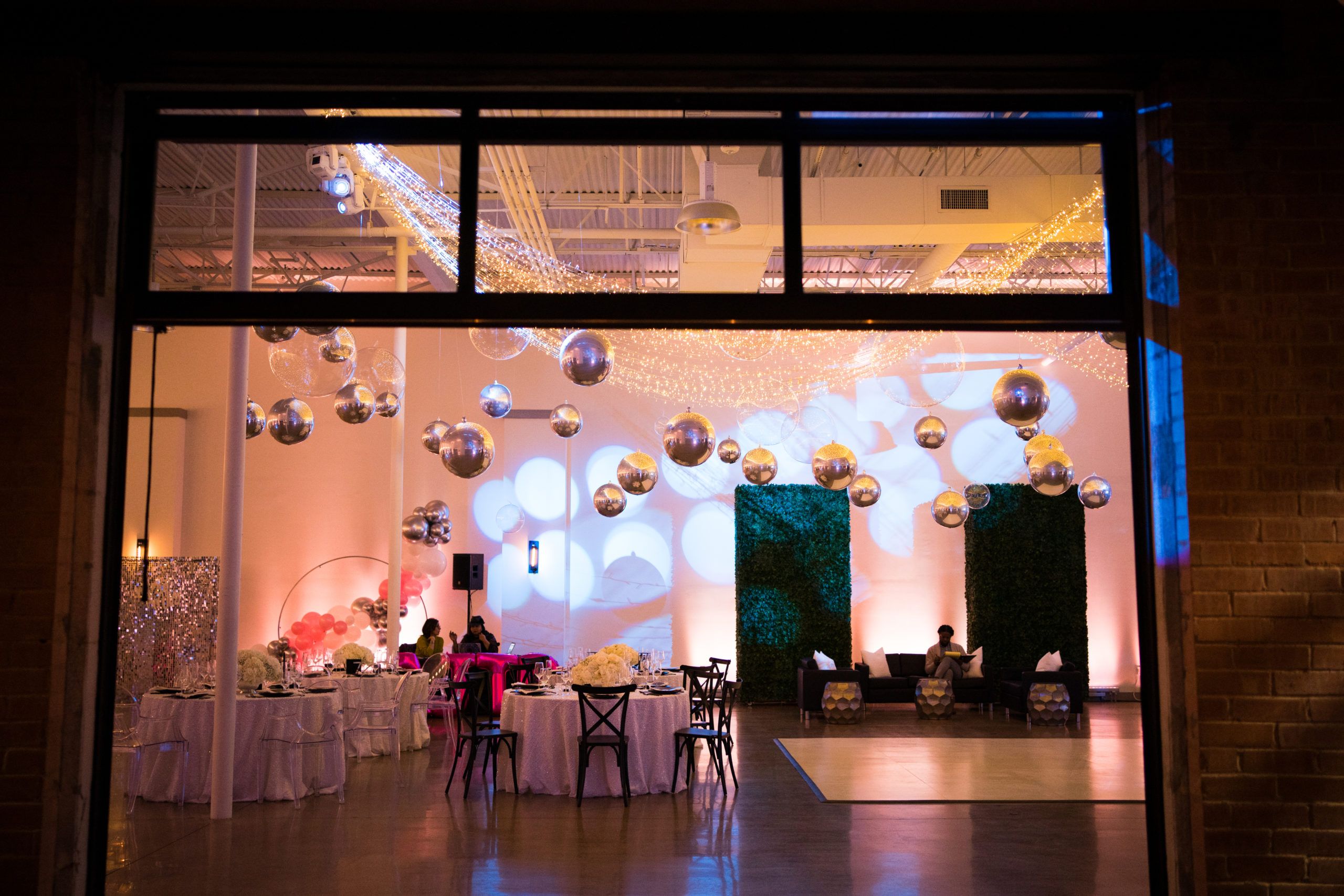 Twilight Tuesday at On The Levee in Dallas, Texas | PartySlate