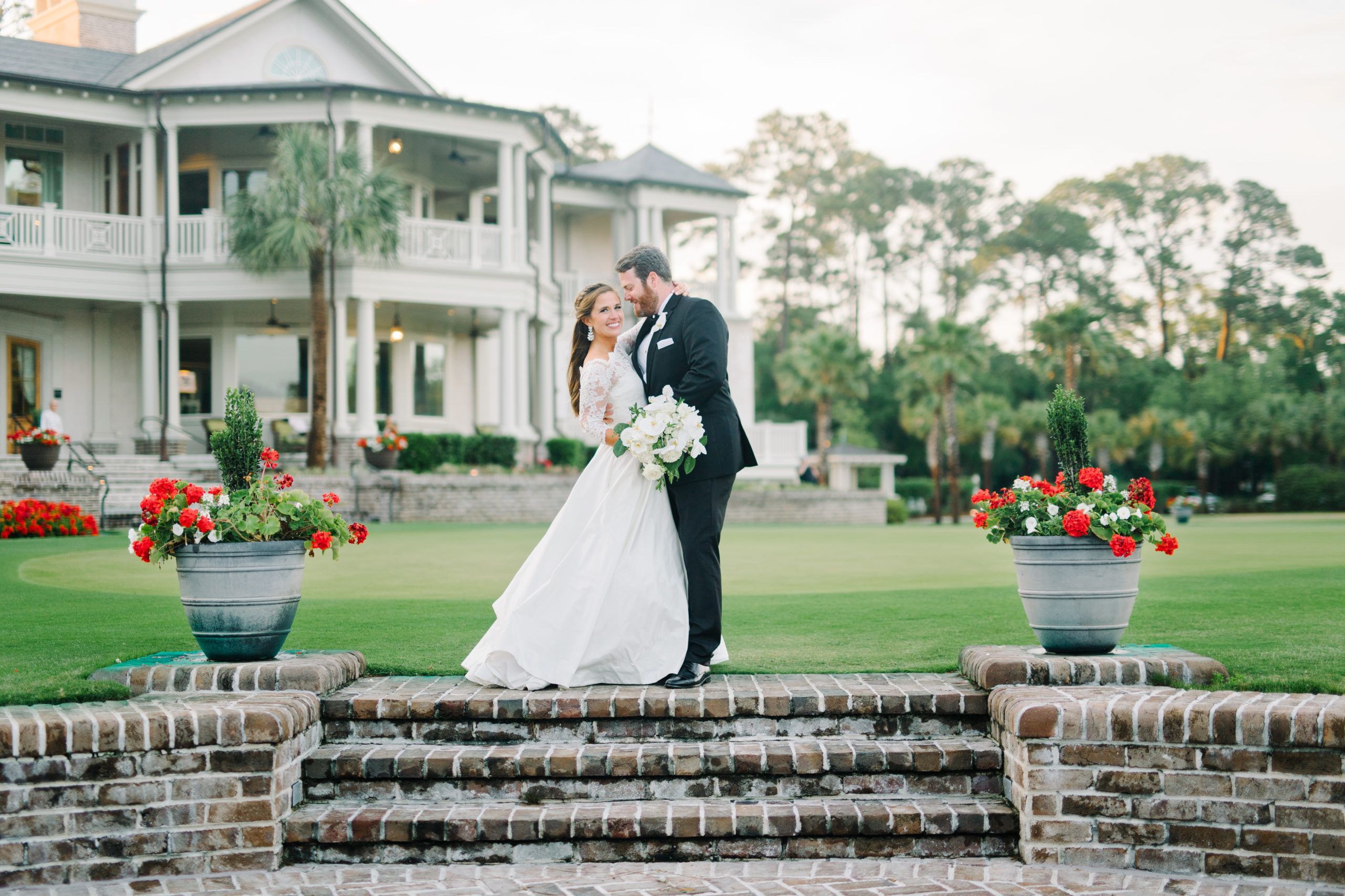 gorgeous wedding at The Sea Pines Resort | PartySlate