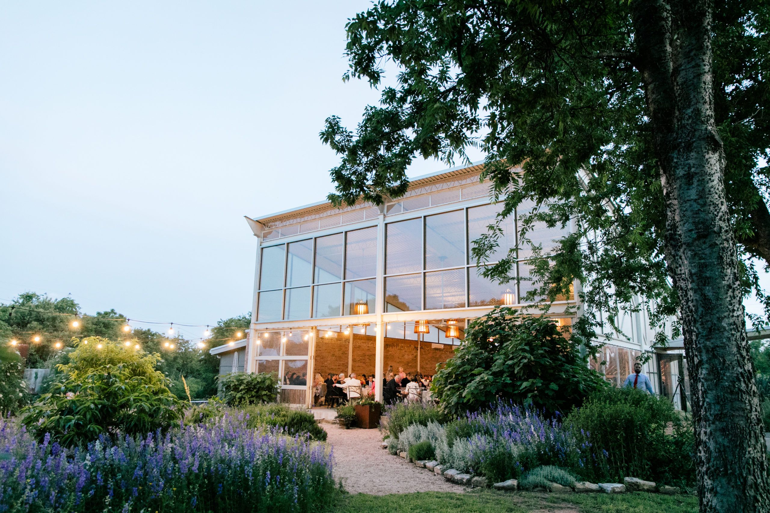 Vibrant, Summer Indian-Fusion Wedding in Austin, Texas | PartySlate