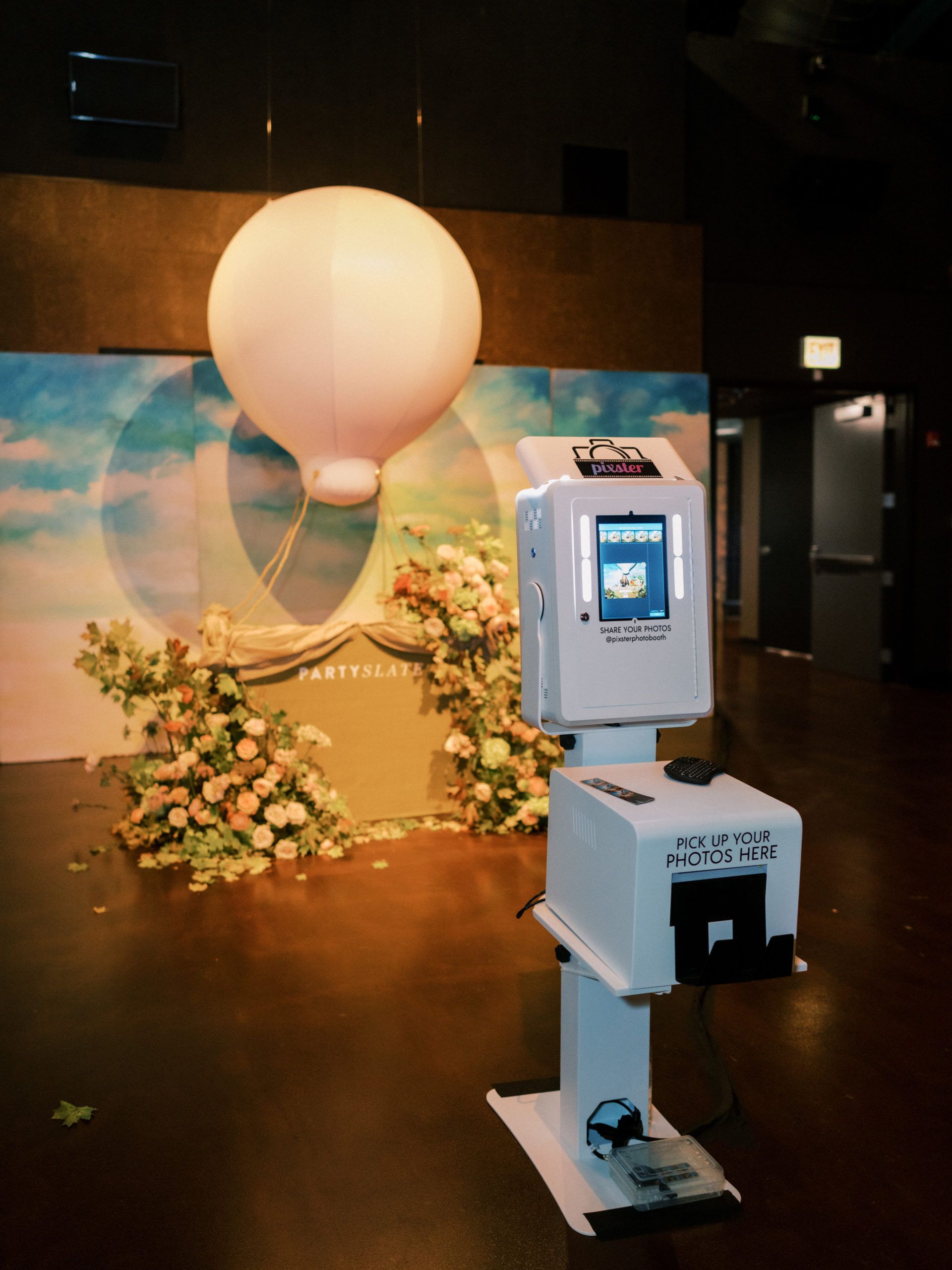 Stars Aligned at PartySlate Chicago's Celestial Cocktail Party