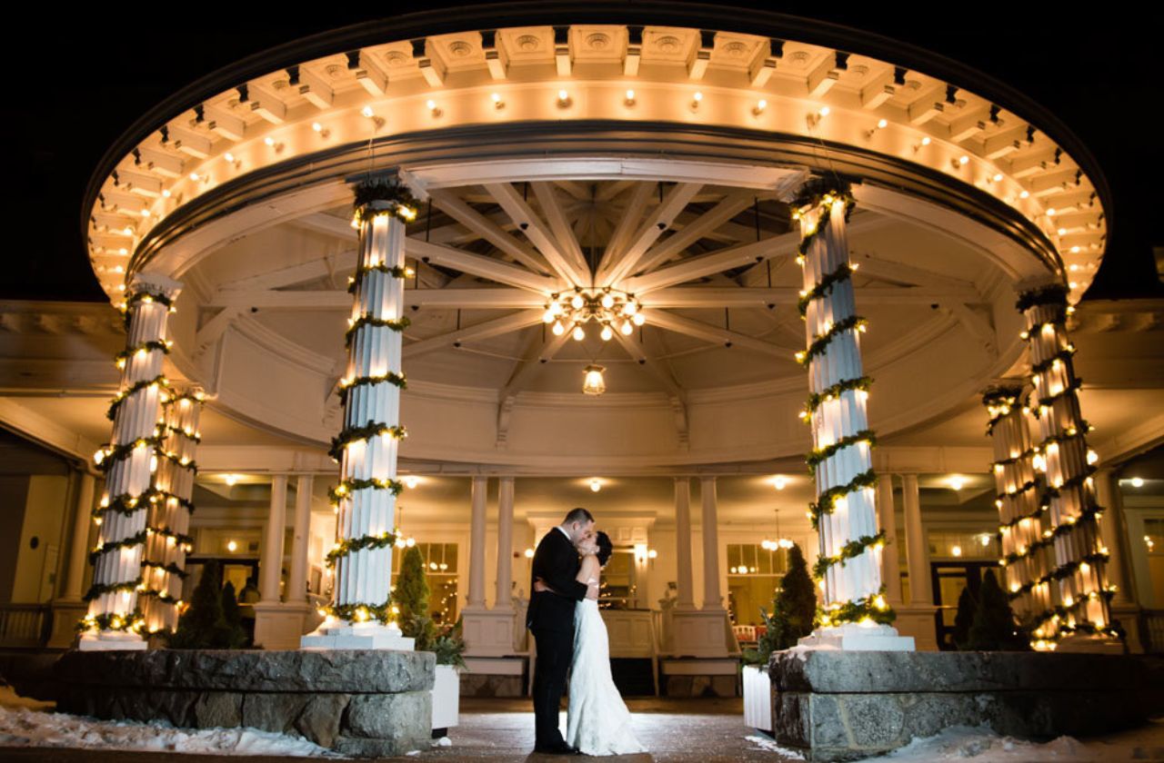wedding at Omni Mount Washington Resort in new hampshire | PartySlate