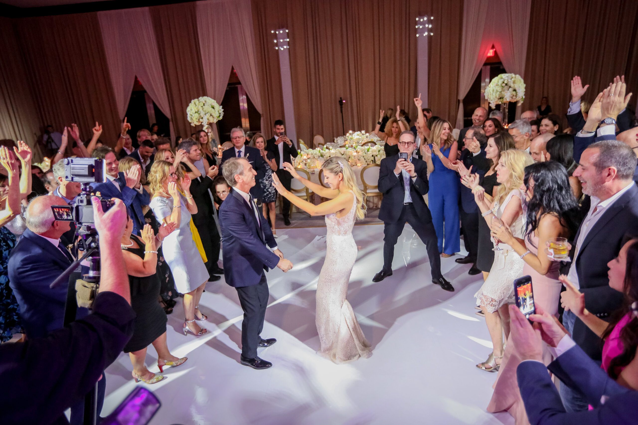 Elegant and Traditional Wedding at Mandarin Oriental in Brickell Key, Miami