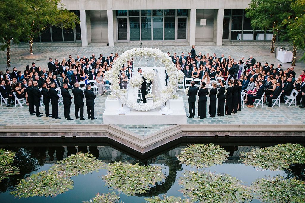 Glamorous Black & White Wedding at Skirball Cultural Center in Los Angeles, CA