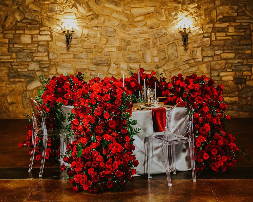 Romantic 2000 Rose Dinner Party at The Meritage Resort and Spa in Napa, California