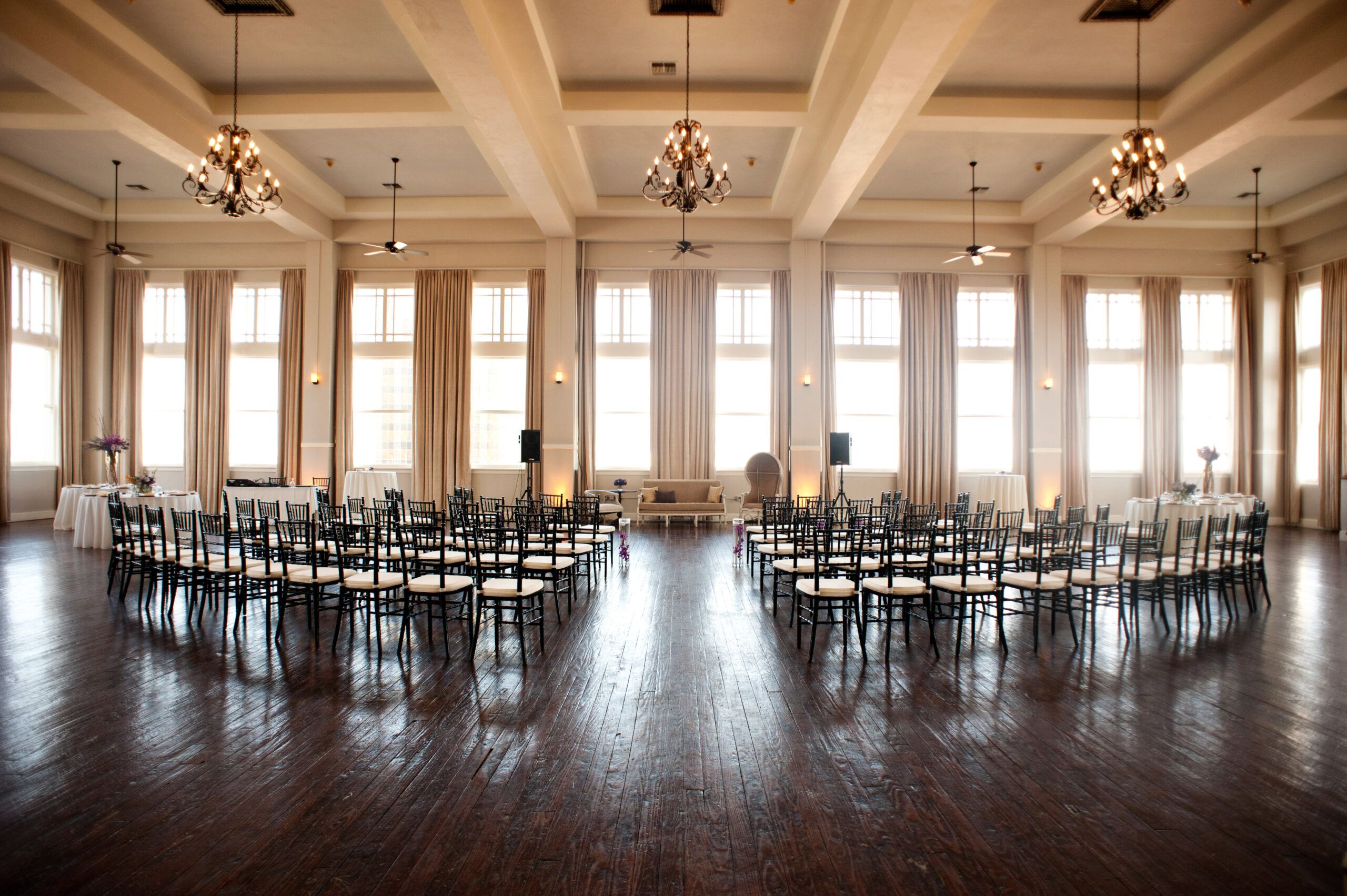 Wedding at The Room on Main in Dallas, Texas