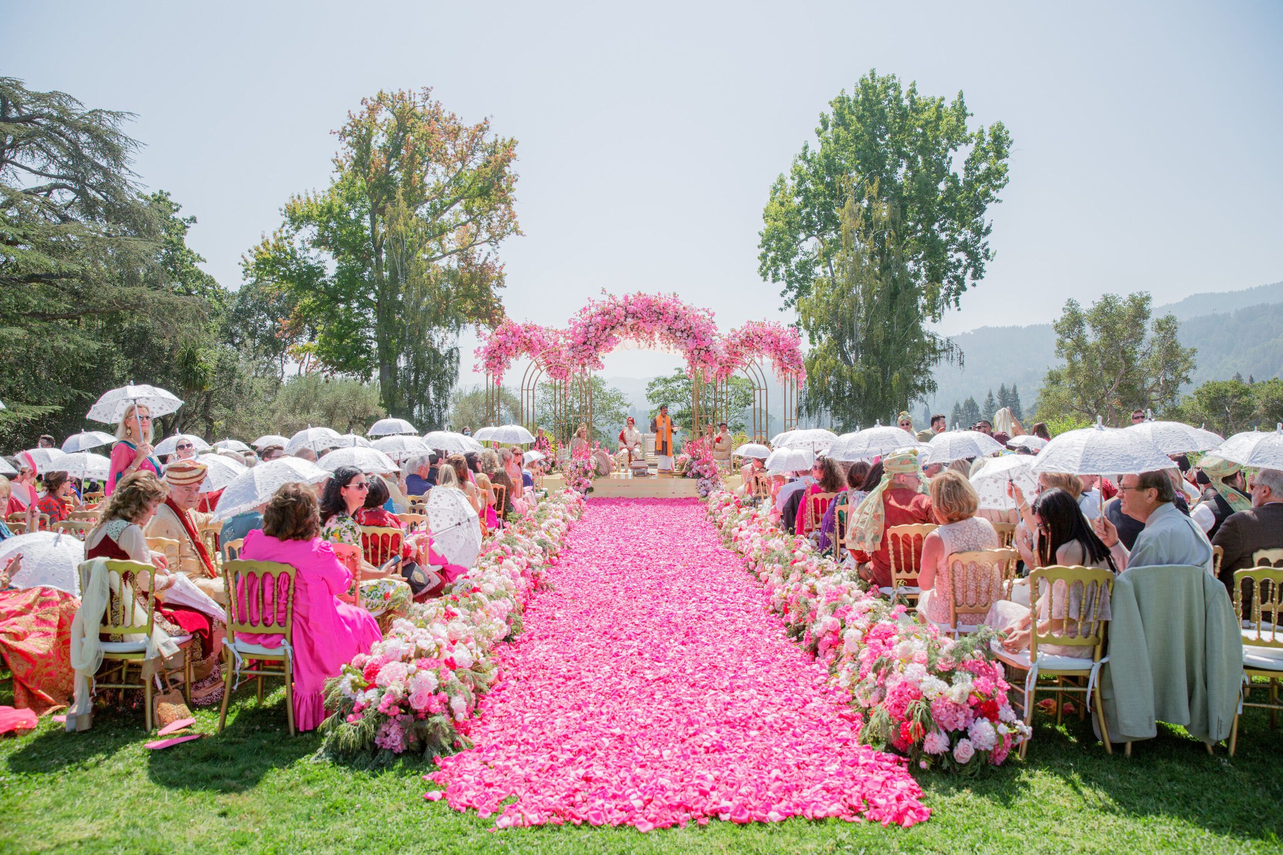 21 Pink Wedding Ideas for Fun & Flirty Vibes