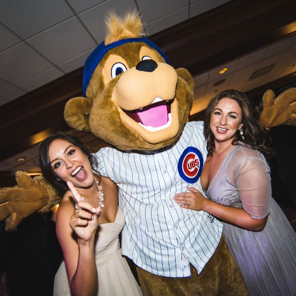 15 Ways to Have an Iconic Chicago Wedding

