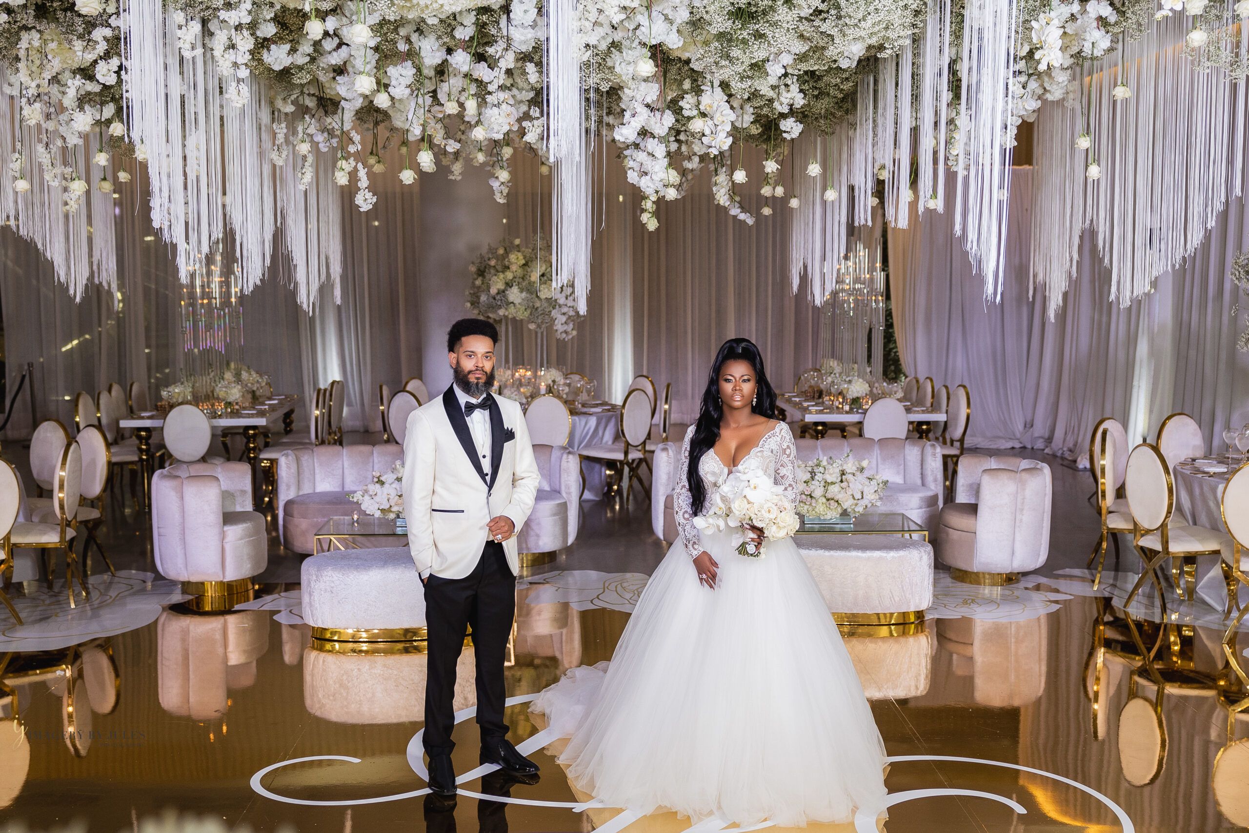 Glamorous White and Gold Wedding at LEVEL THREE in Miami