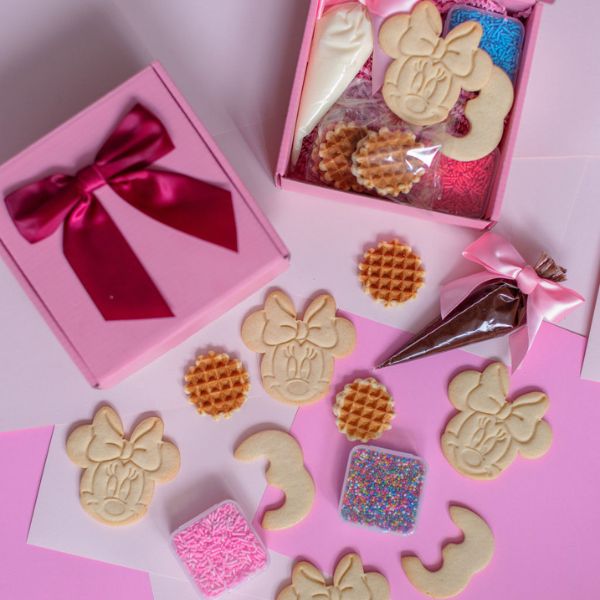 Cookie decorating activity for kid's birthday party