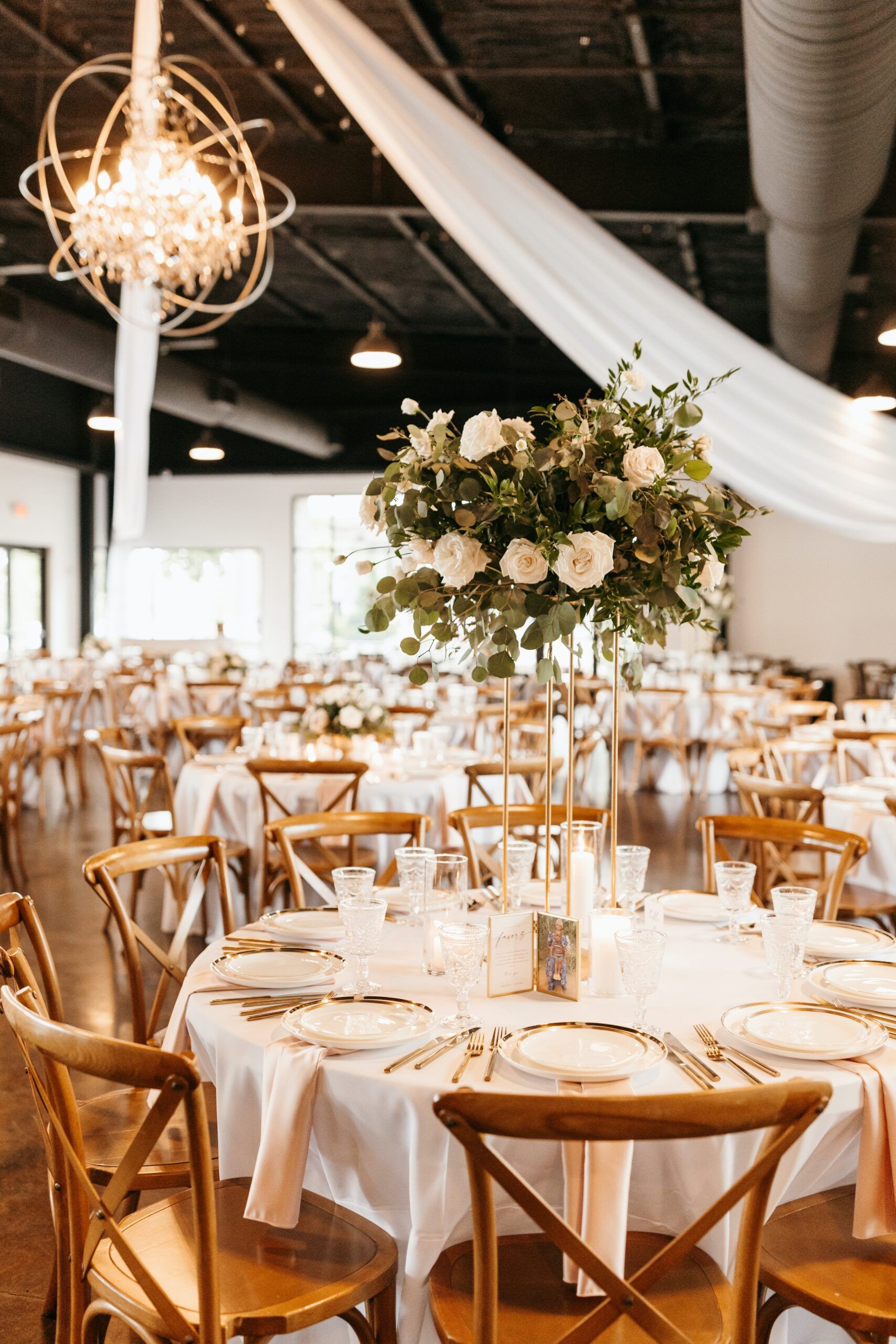 Classic Wedding at The Estate at Cherokee Dock in Nashville, Tennessee