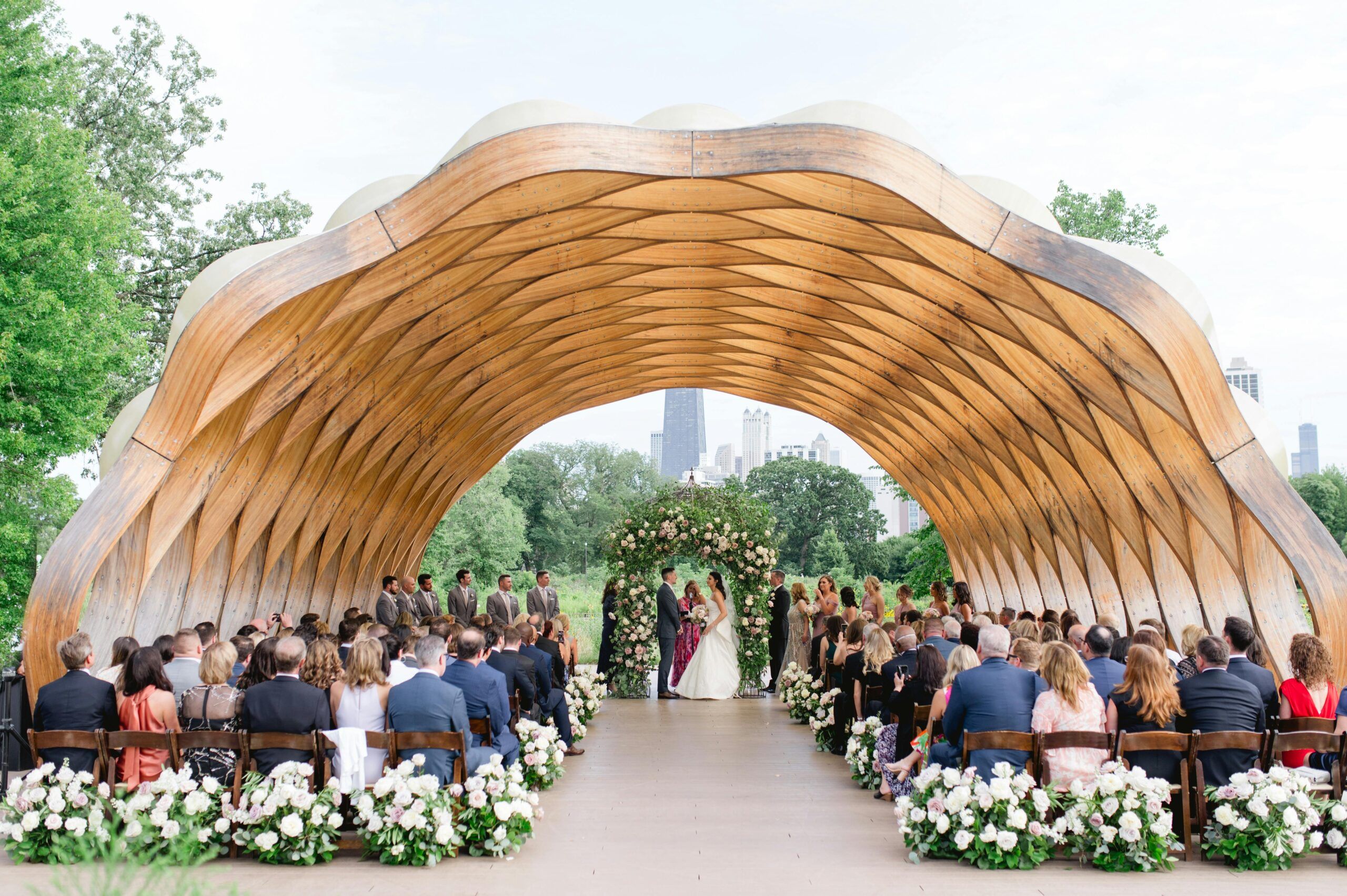 15 Best Outdoor Wedding Venues in Chicago: Gardens, Rooftops & Terraces That Wow