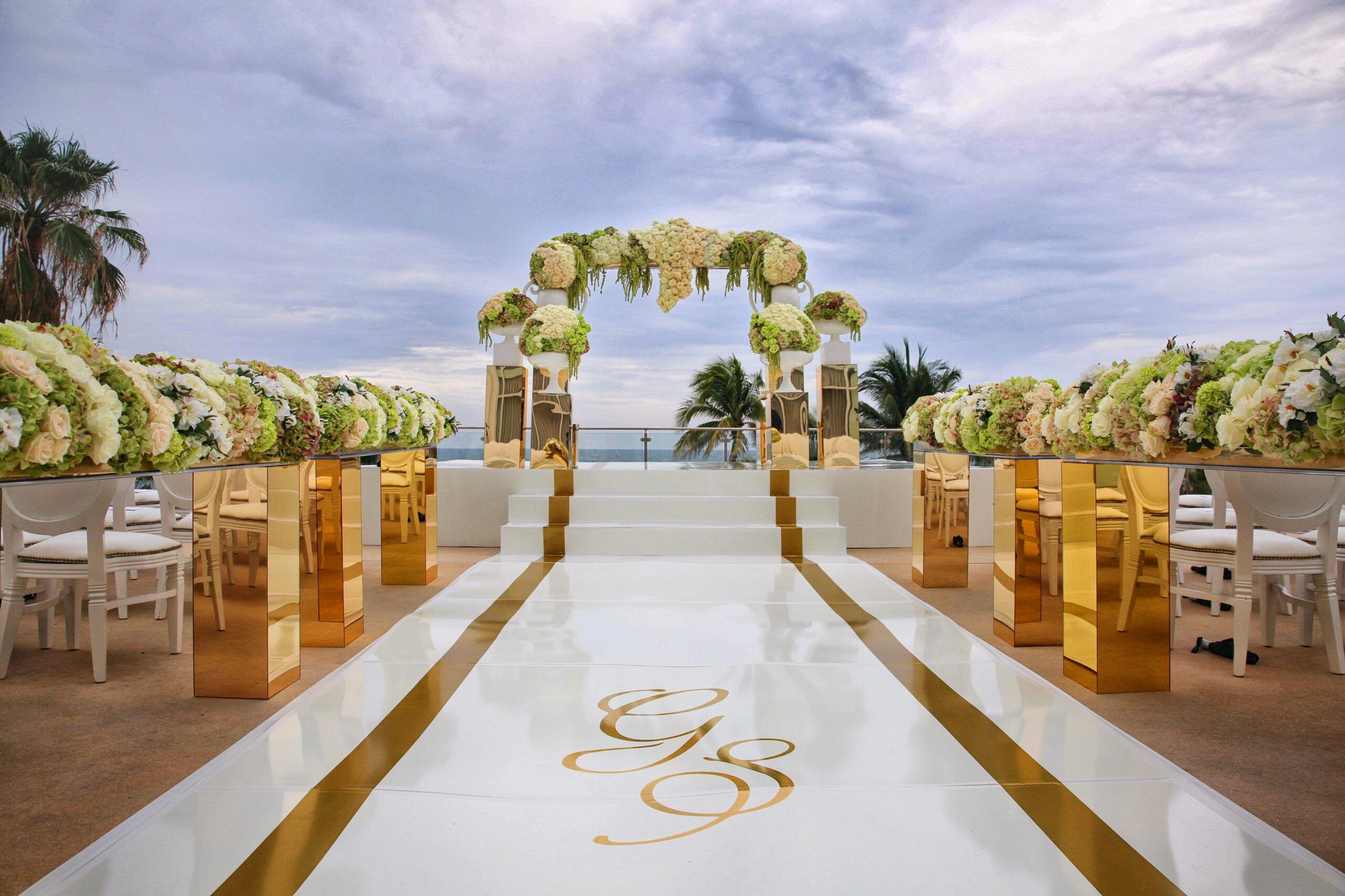Oceanfront Wedding at Fontainebleau Miami Beach in Miami Beach, FL