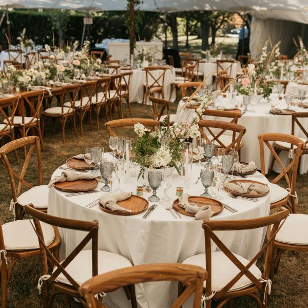 CLASSIC ELEGANCE WEDDING IN NEWPORT, RHODE ISLAND
, PLANNED BY Designed by Delsie
