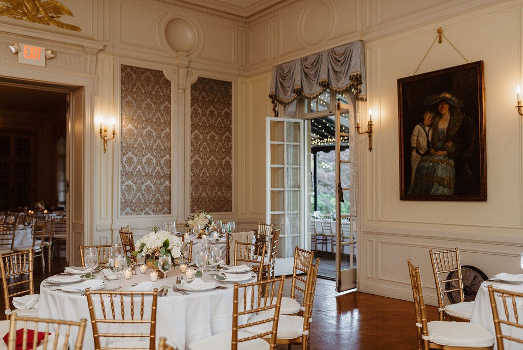Beautiful Garden Wedding at Glen Manor House in Portsmouth, Rhode Island