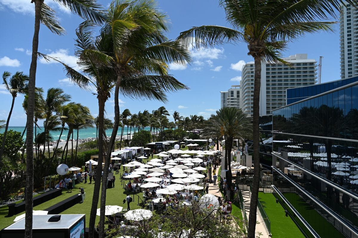 Inside this Dynamic Three-Day Marketing Conference at Fontainebleau Miami Beach