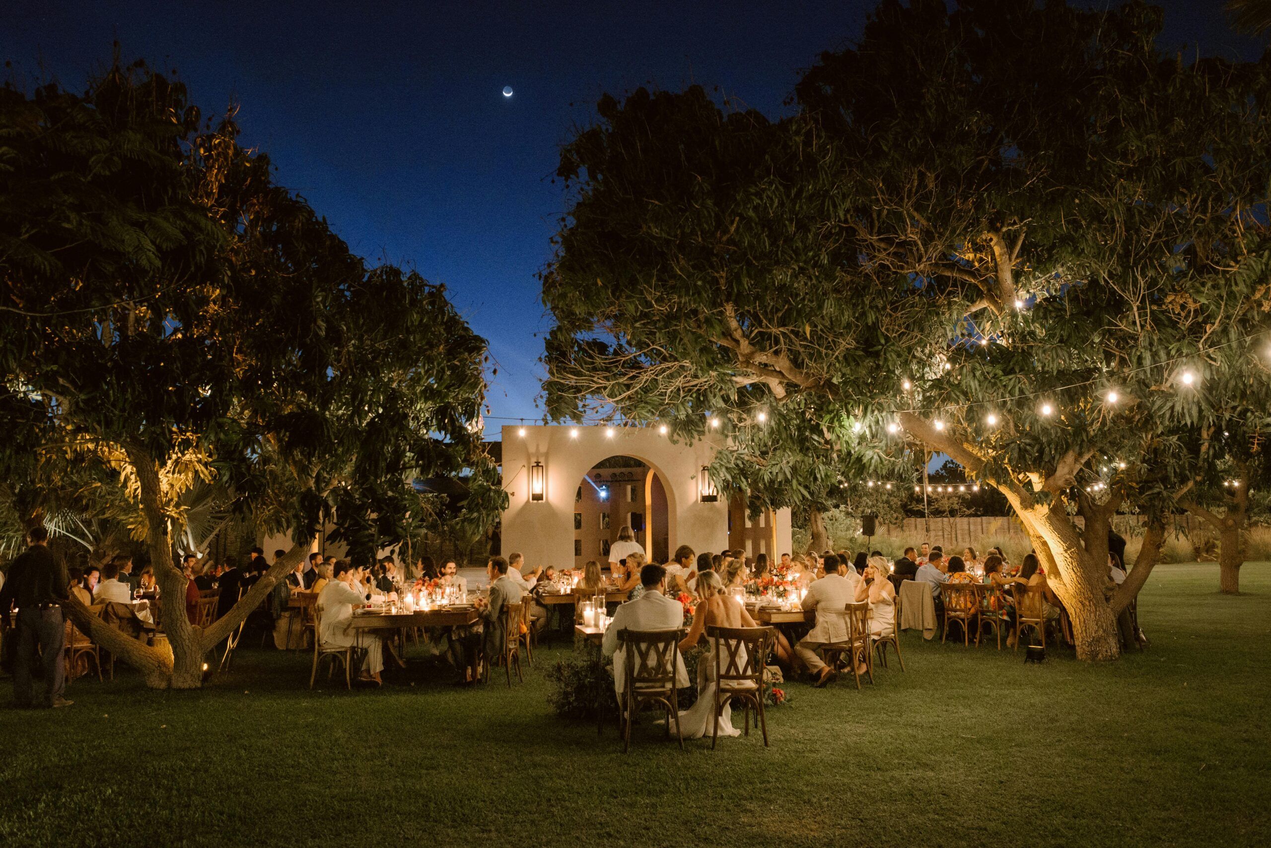 Baja Luna Bliss: Unveiling the Magic of This Enchanting Wedding Celebration