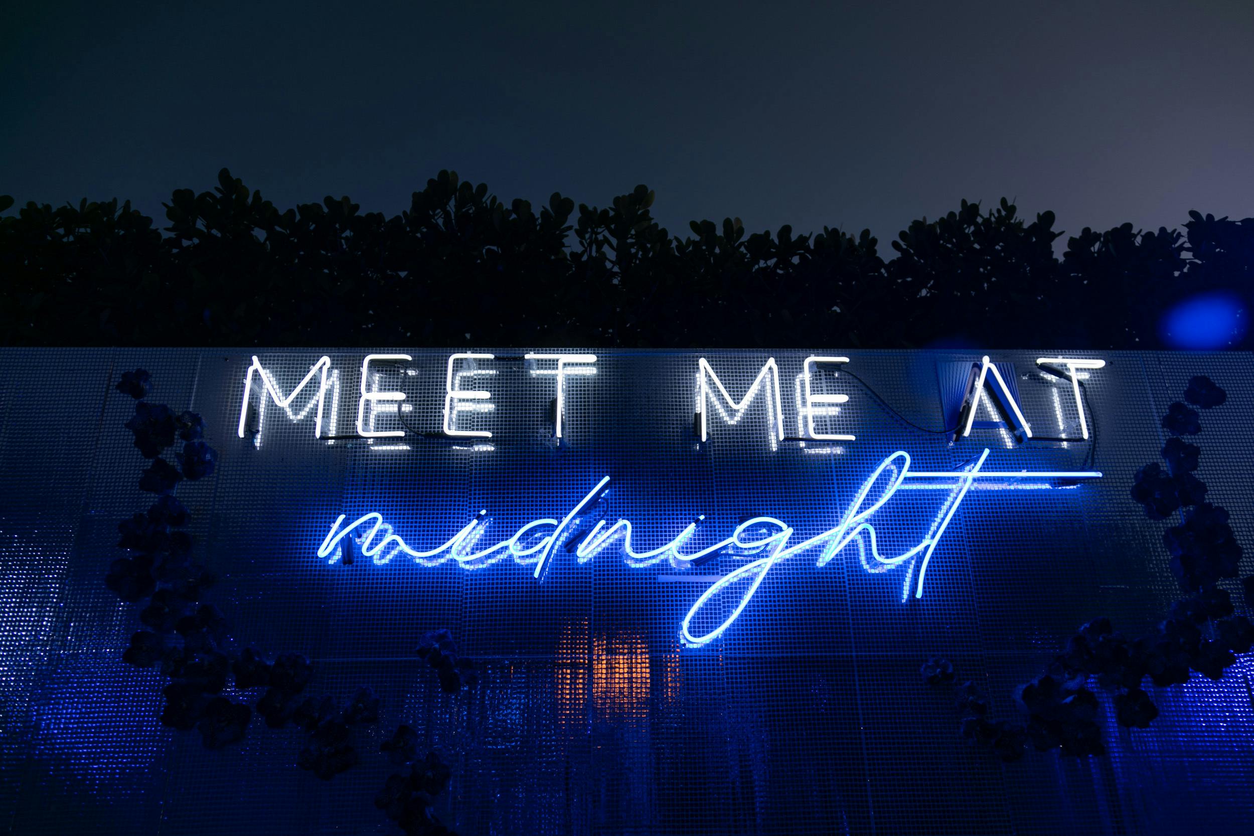 This Glamorous 'Meet Me at Midnight' Bat Mitzvah Roars to Life at The Sacred Space Miami