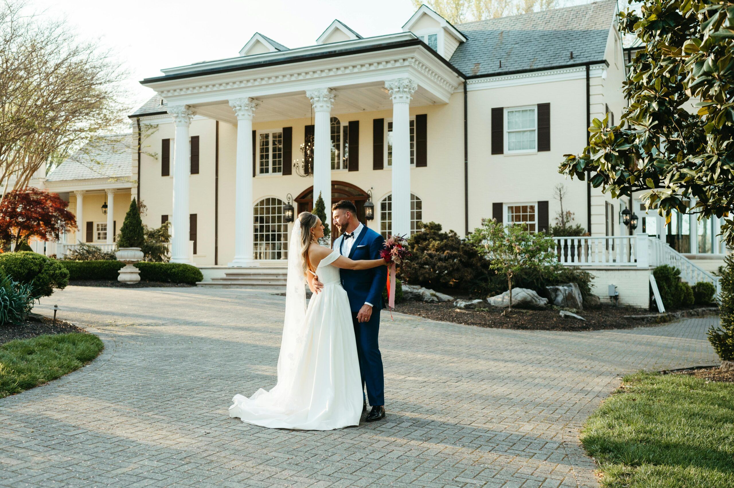 Immerse in the Elegance of This Wedding at The Estate at Cherokee Dock