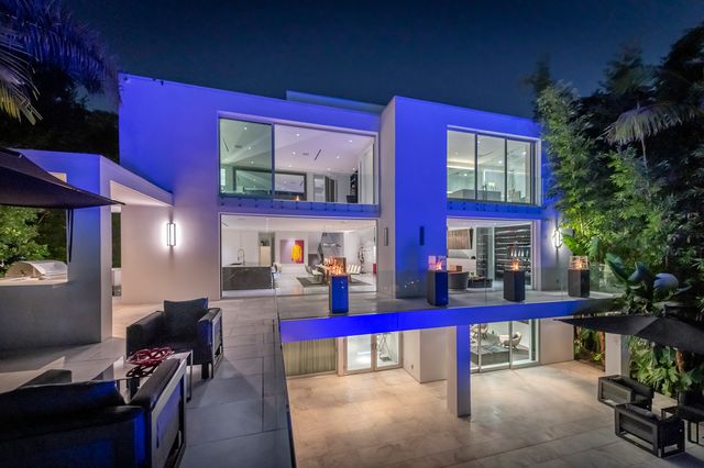 Featured photo from The Saint Four