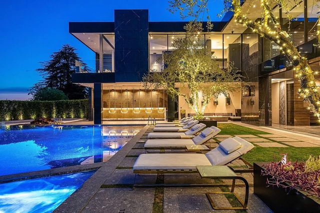 Featured photo from The Bel Air One