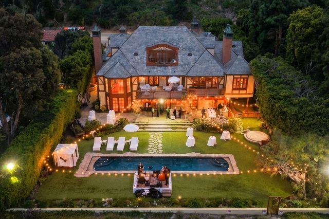 Featured photo from Step Into This Sunset Cocktail Party at a Santa Monica Estate with Beachside Conversation and Live Entertainment