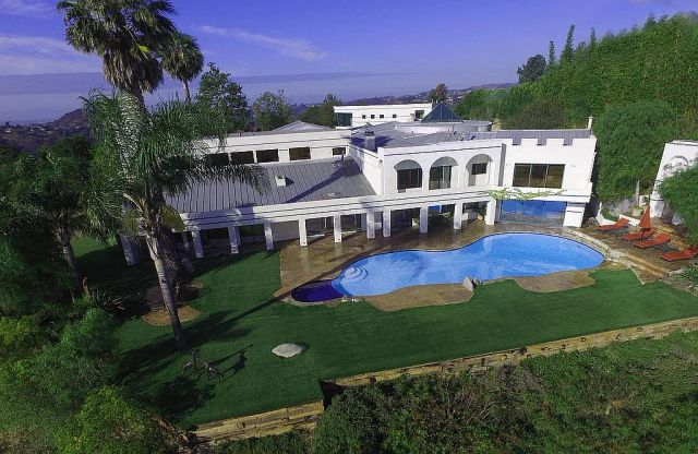 Featured photo from The Mulholland Four